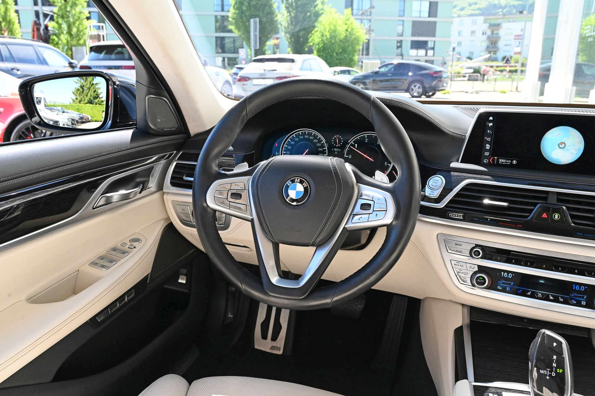 BMW 740d xDrive Steptronic-image-10