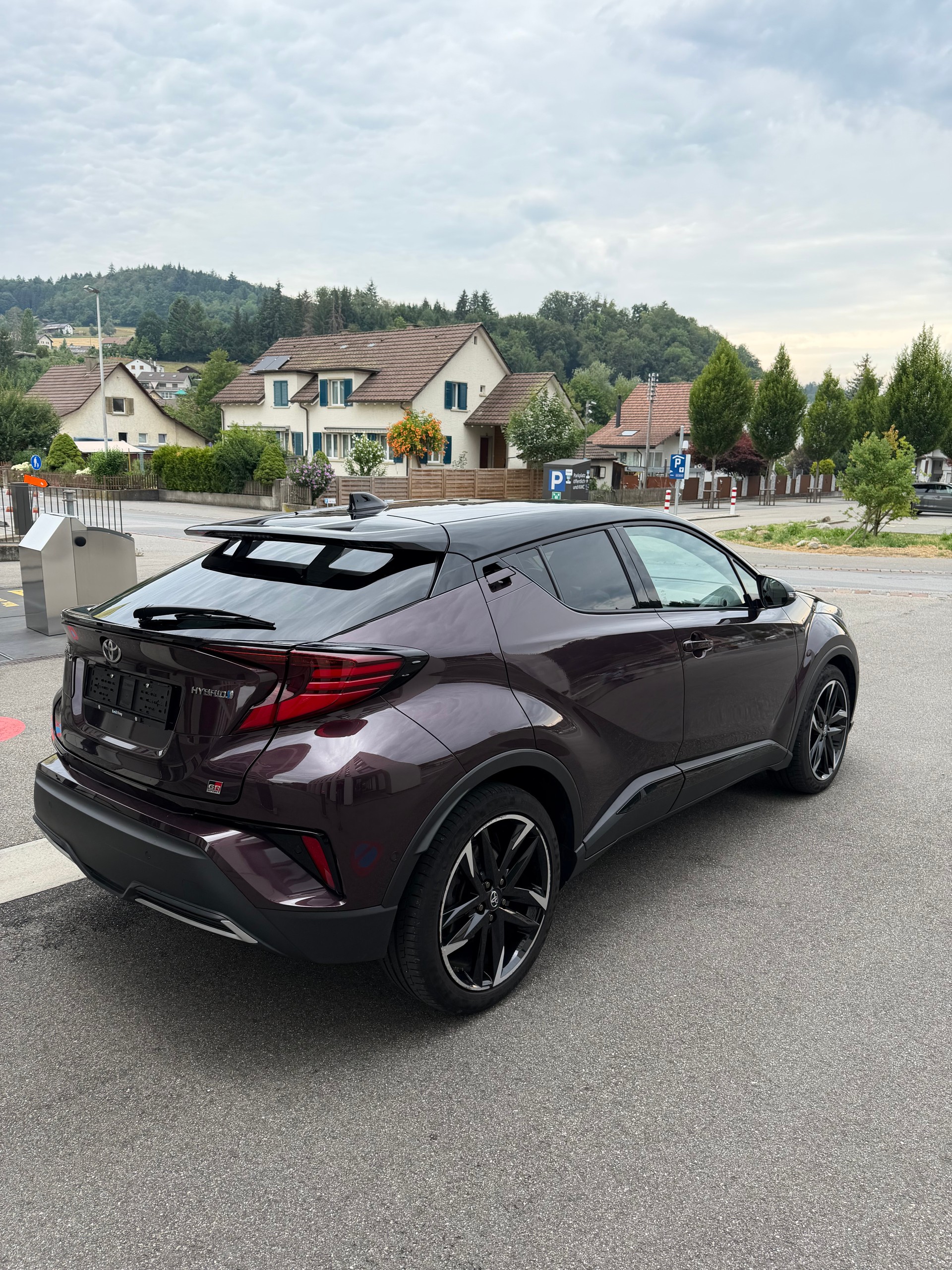 TOYOTA C-HR 2.0 HSD CVT GR Sport-image-5