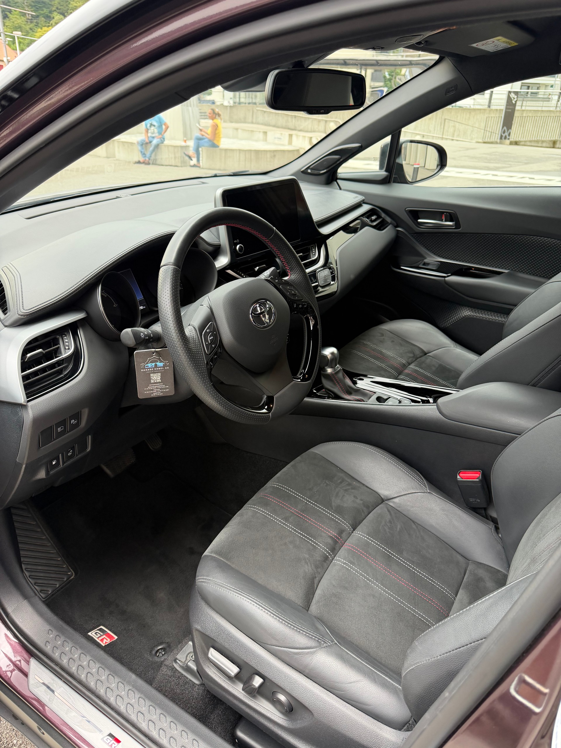TOYOTA C-HR 2.0 HSD CVT GR Sport-image-8
