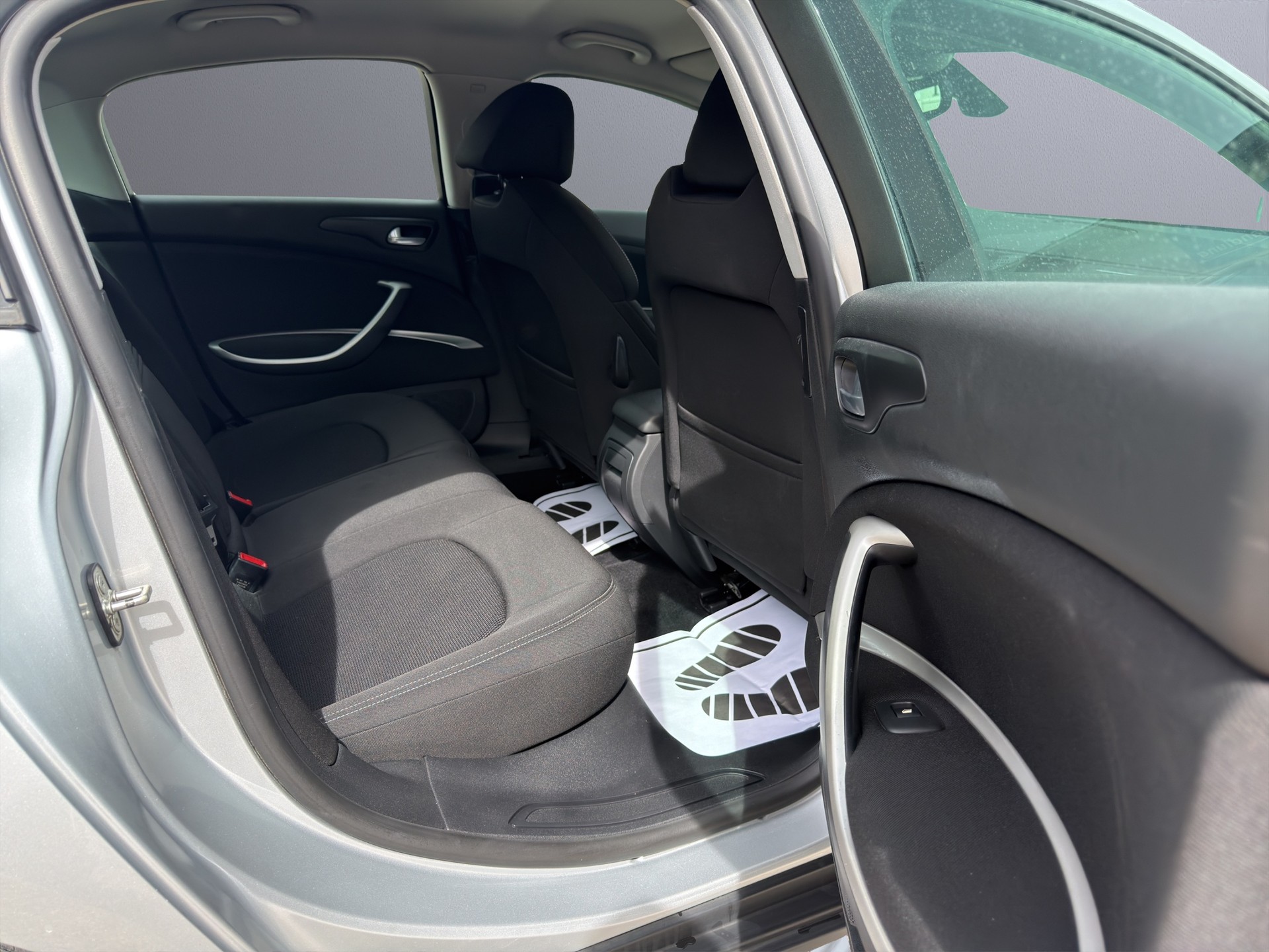 CITROEN C5 Berline 2.0i Dynamique+ Automatic-image-10