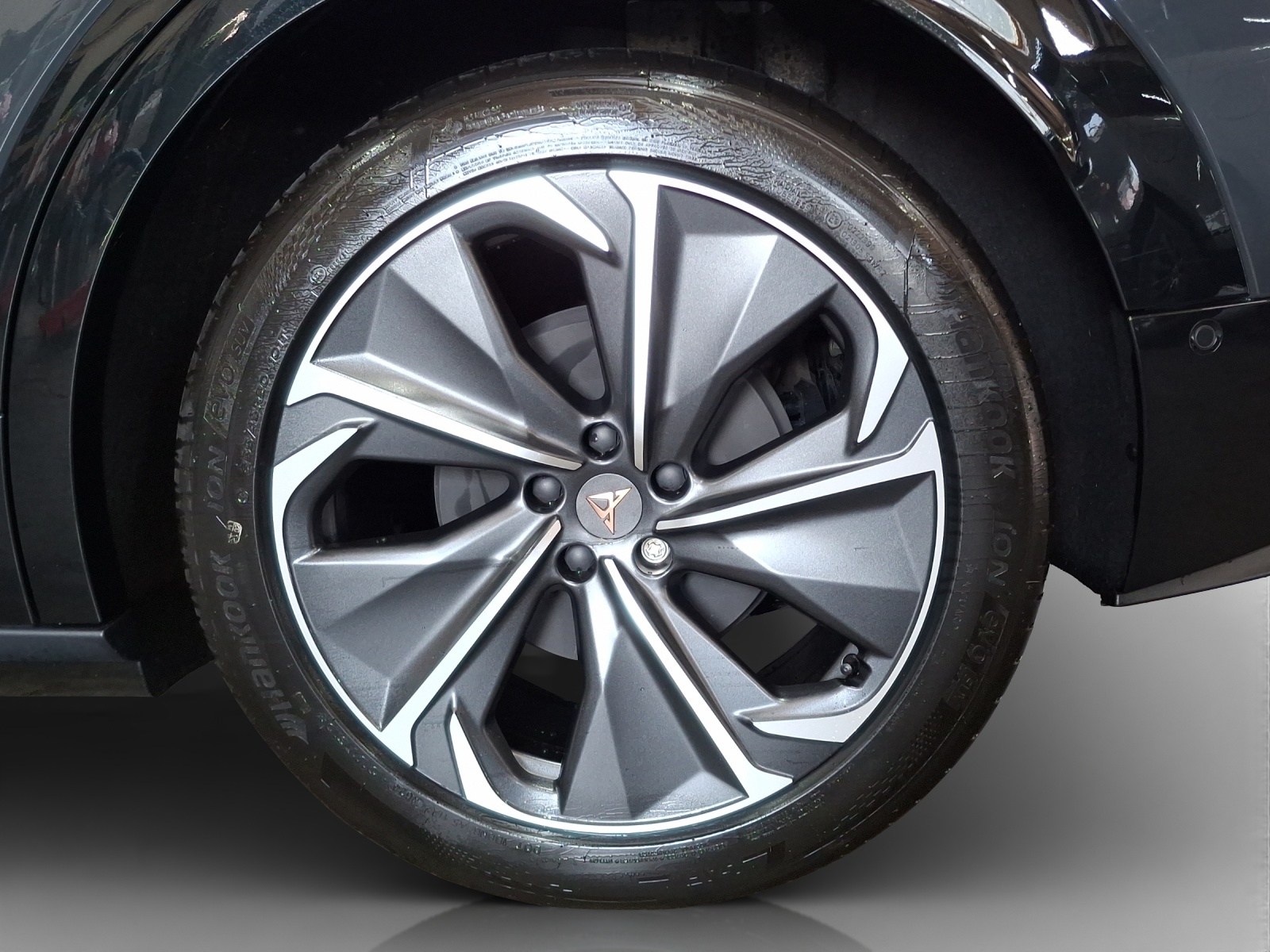 CUPRA Tavascan Type 8 77 kWh VZ-image-13