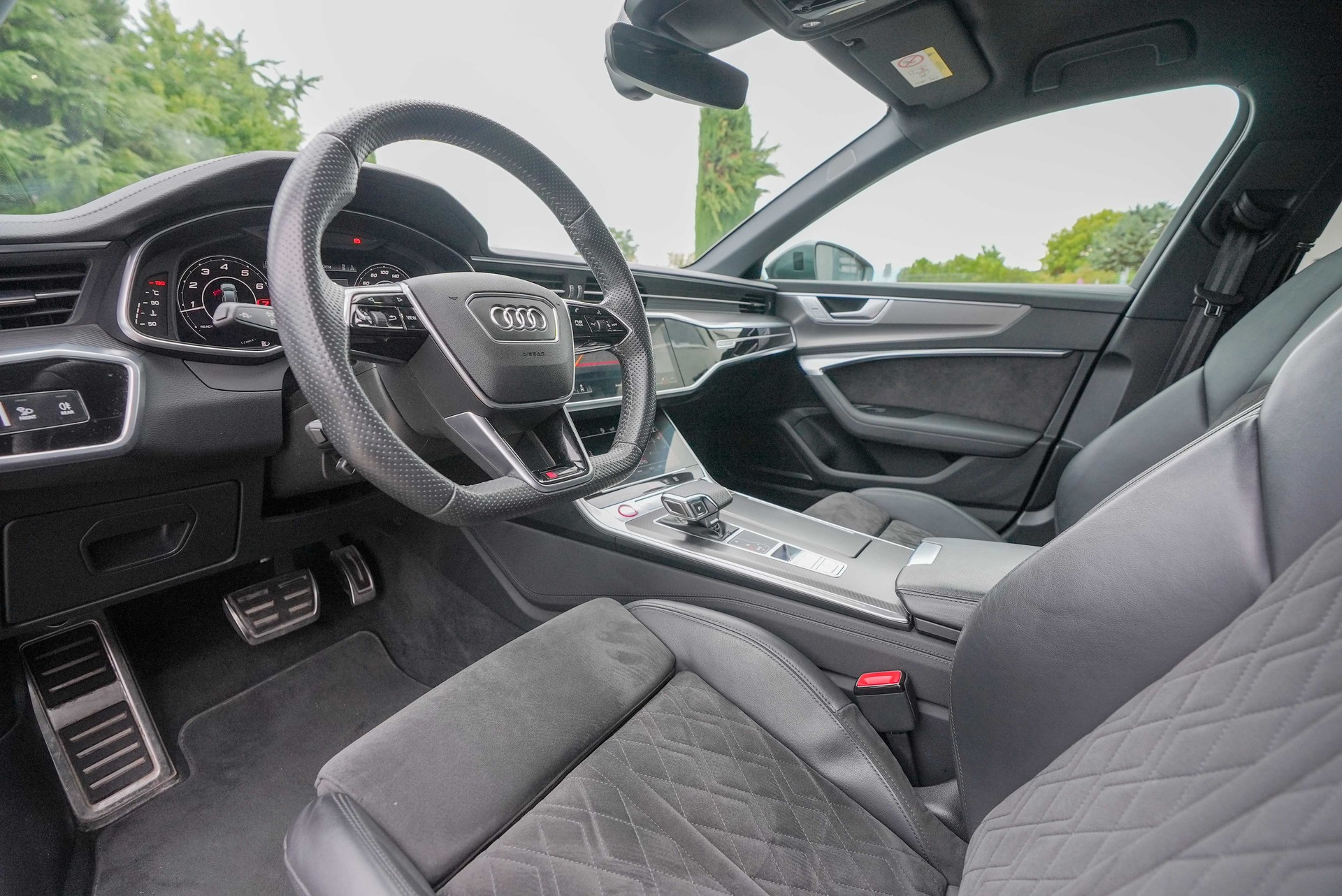 AUDI RS6 Avant 4.0 TFSI V8 quattro-image-6