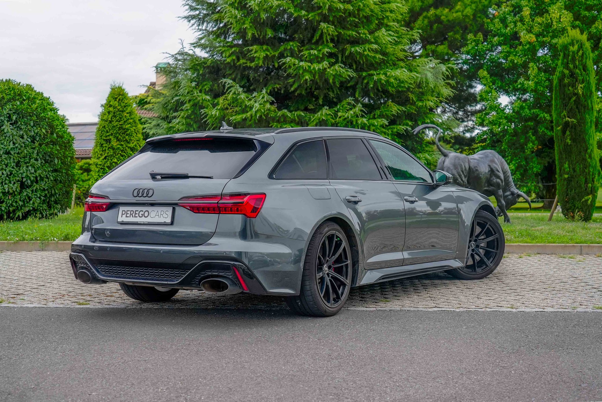 AUDI RS6 Avant 4.0 TFSI V8 quattro-image-5