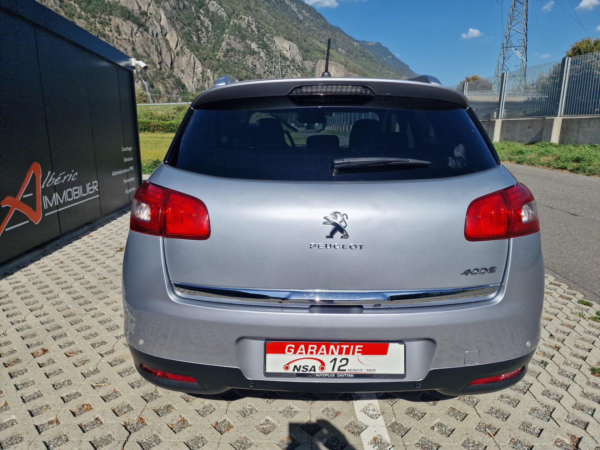 PEUGEOT 4008 1.8 HDi Allure 4WD-image-5