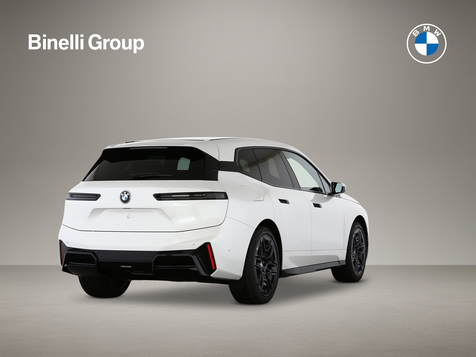 BMW iX I20 xDrive60-showroom-element-1