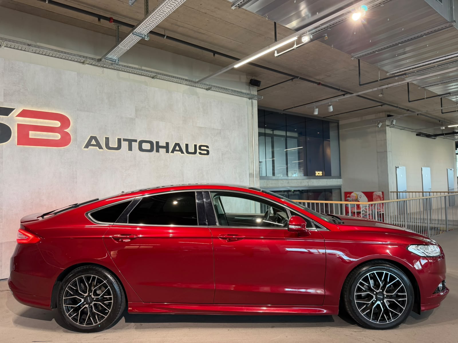 FORD Mondeo 2.0 TDCi Titanium AWD PowerShift (CH)-image-7