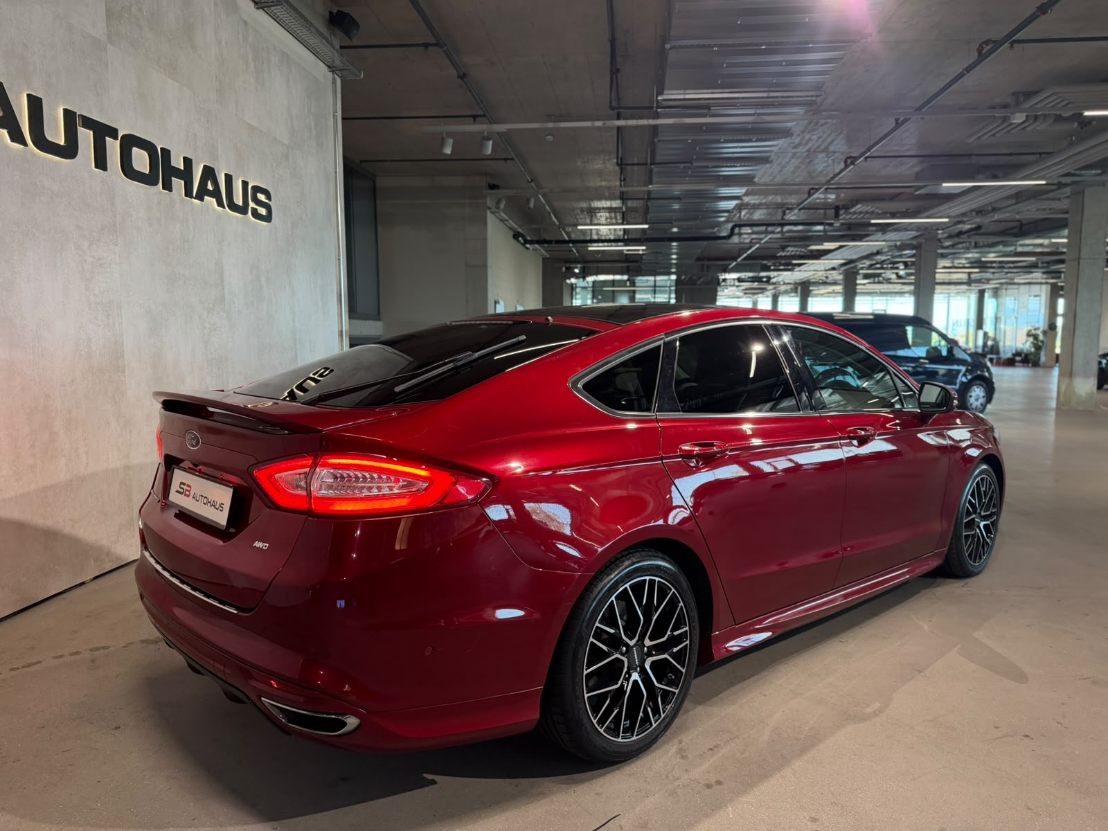 FORD Mondeo 2.0 TDCi Titanium AWD PowerShift (CH)-image-10