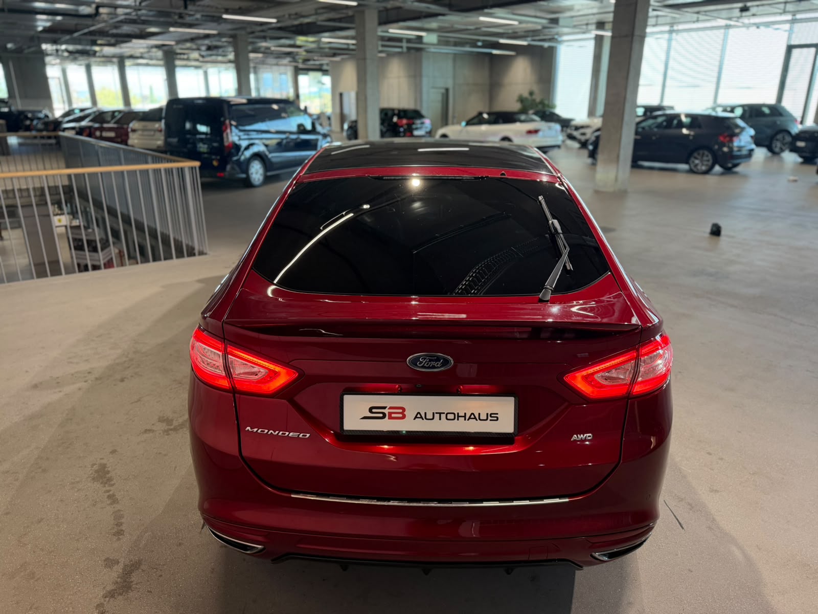 FORD Mondeo 2.0 TDCi Titanium AWD PowerShift (CH)-image-14