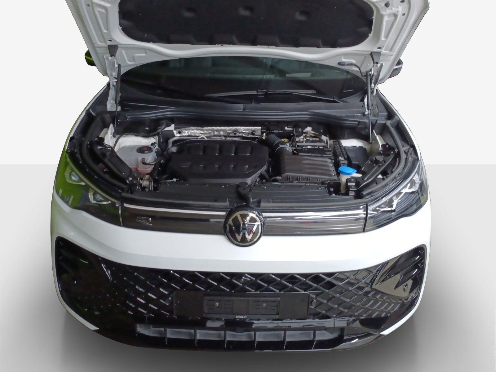 VW Tiguan 2.0 TSI DSG R-Line 4Motion-image-14