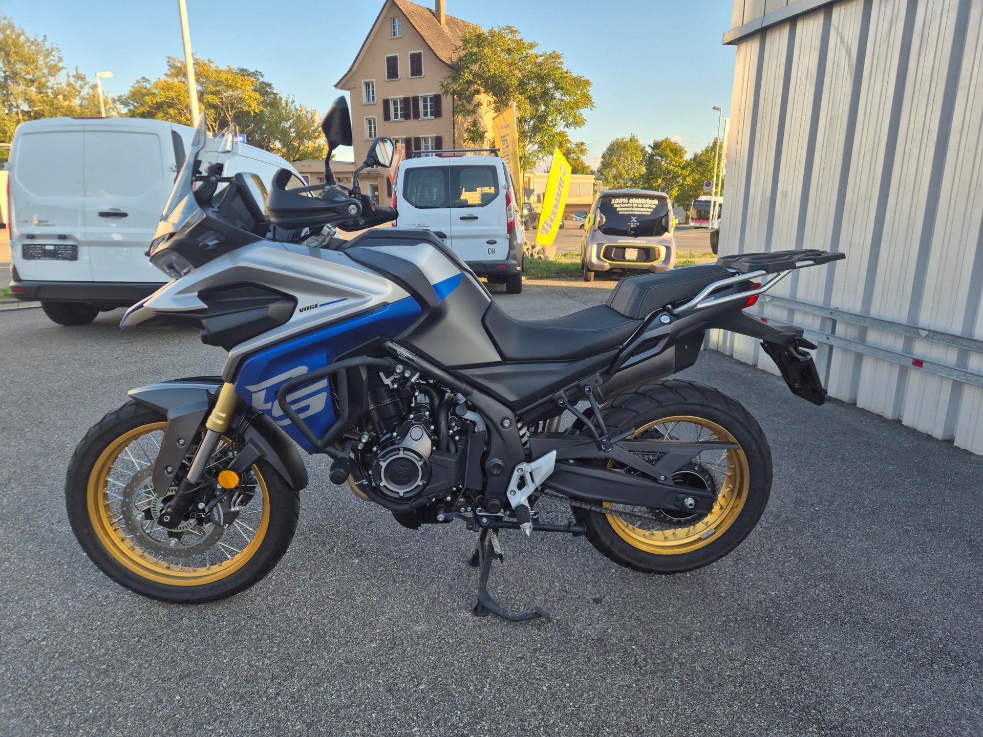 VOGE 525 DSX-image-1