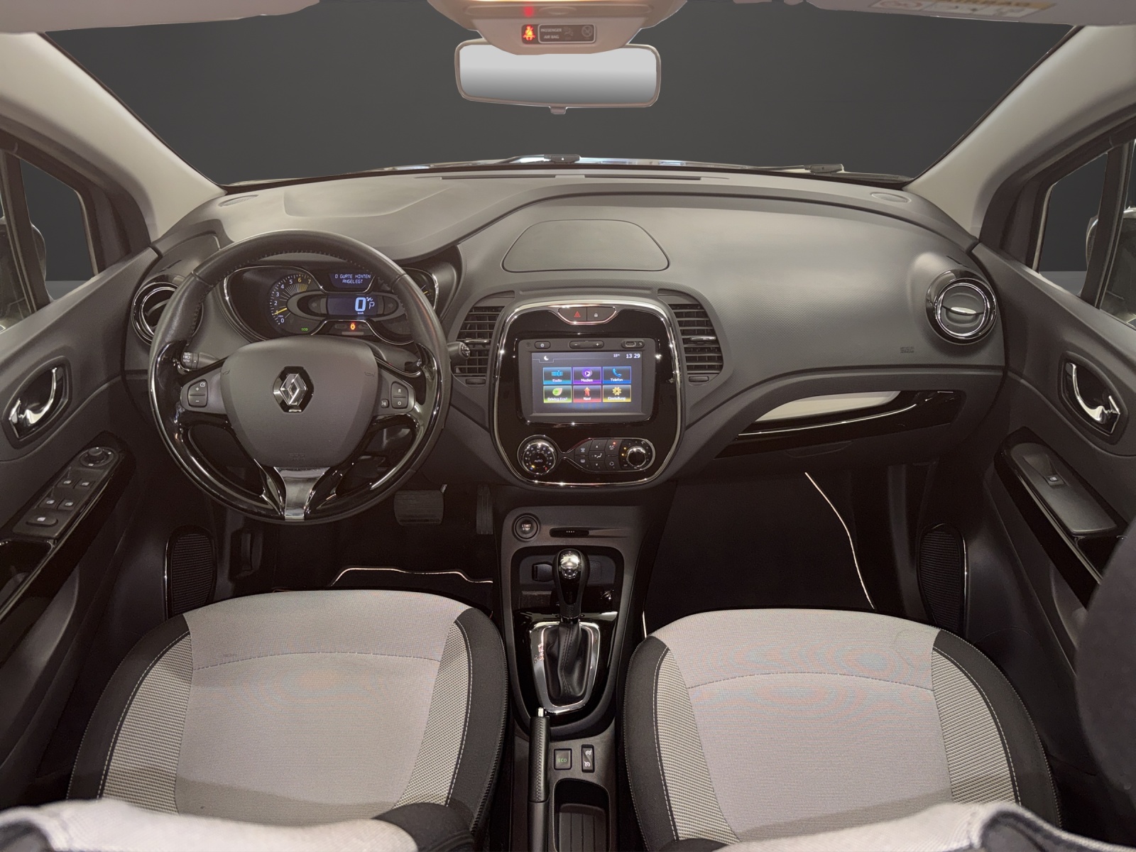 RENAULT Captur 1.2 T 16V Privilège EDC-image-8