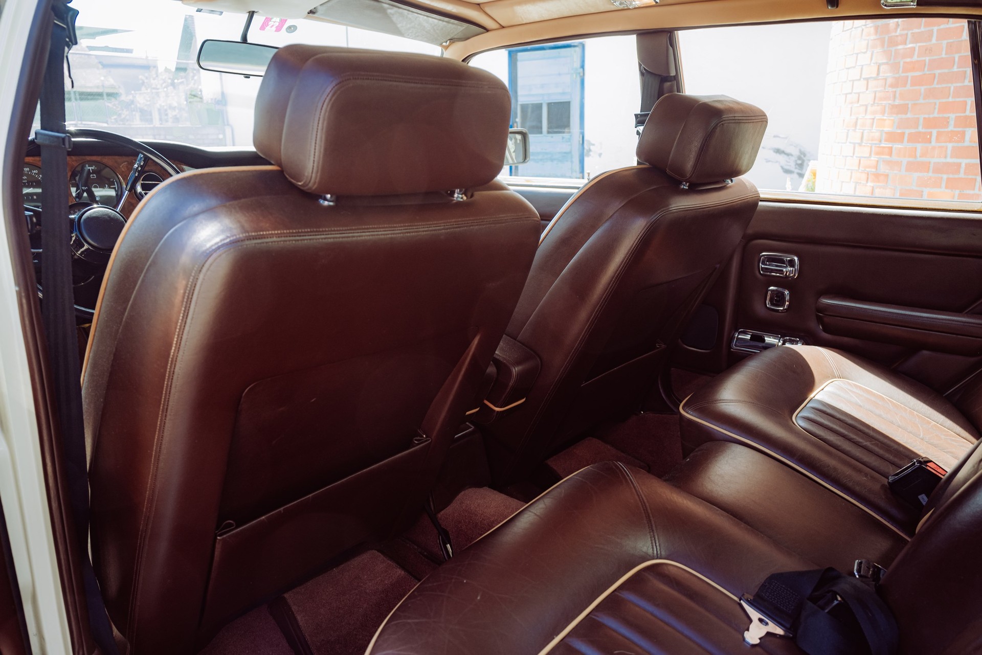 ROLLS-ROYCE Silver Spirit-image-9