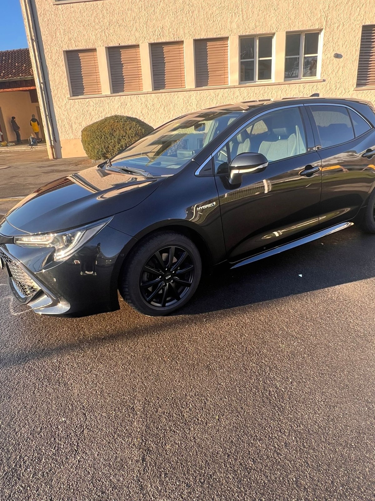 TOYOTA Corolla 2.0 HSD Trend e-CVT-image-5
