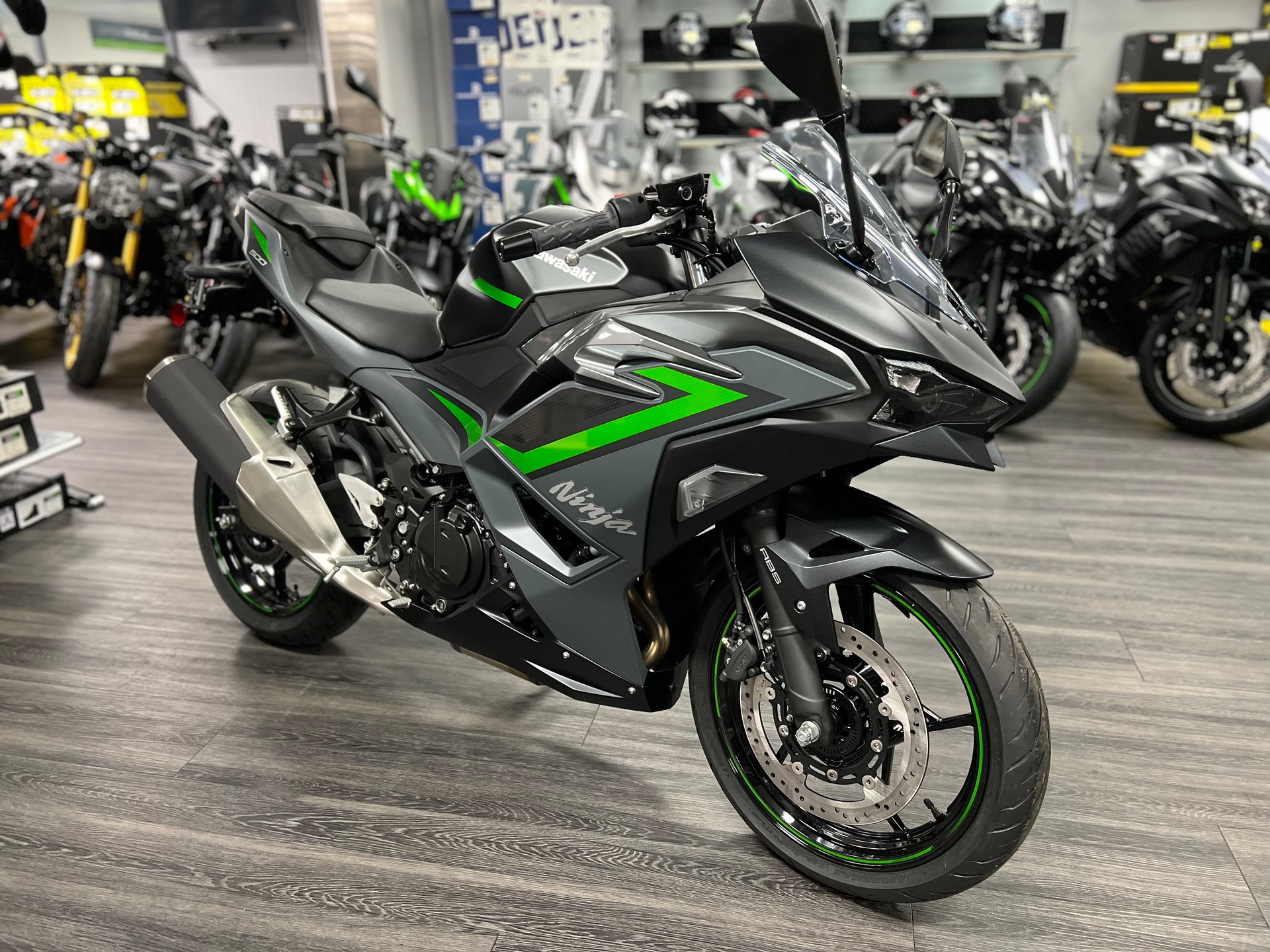 KAWASAKI Ninja 500 SE-image-3