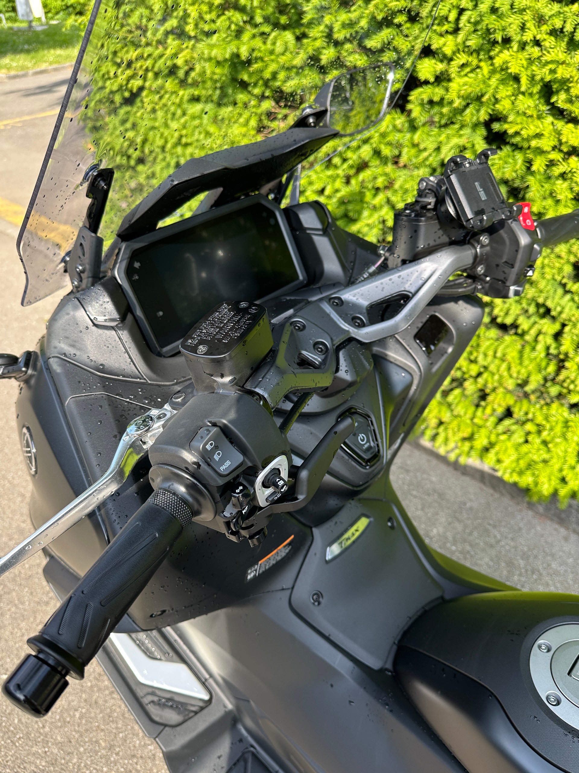 YAMAHA T-MAX-image-5