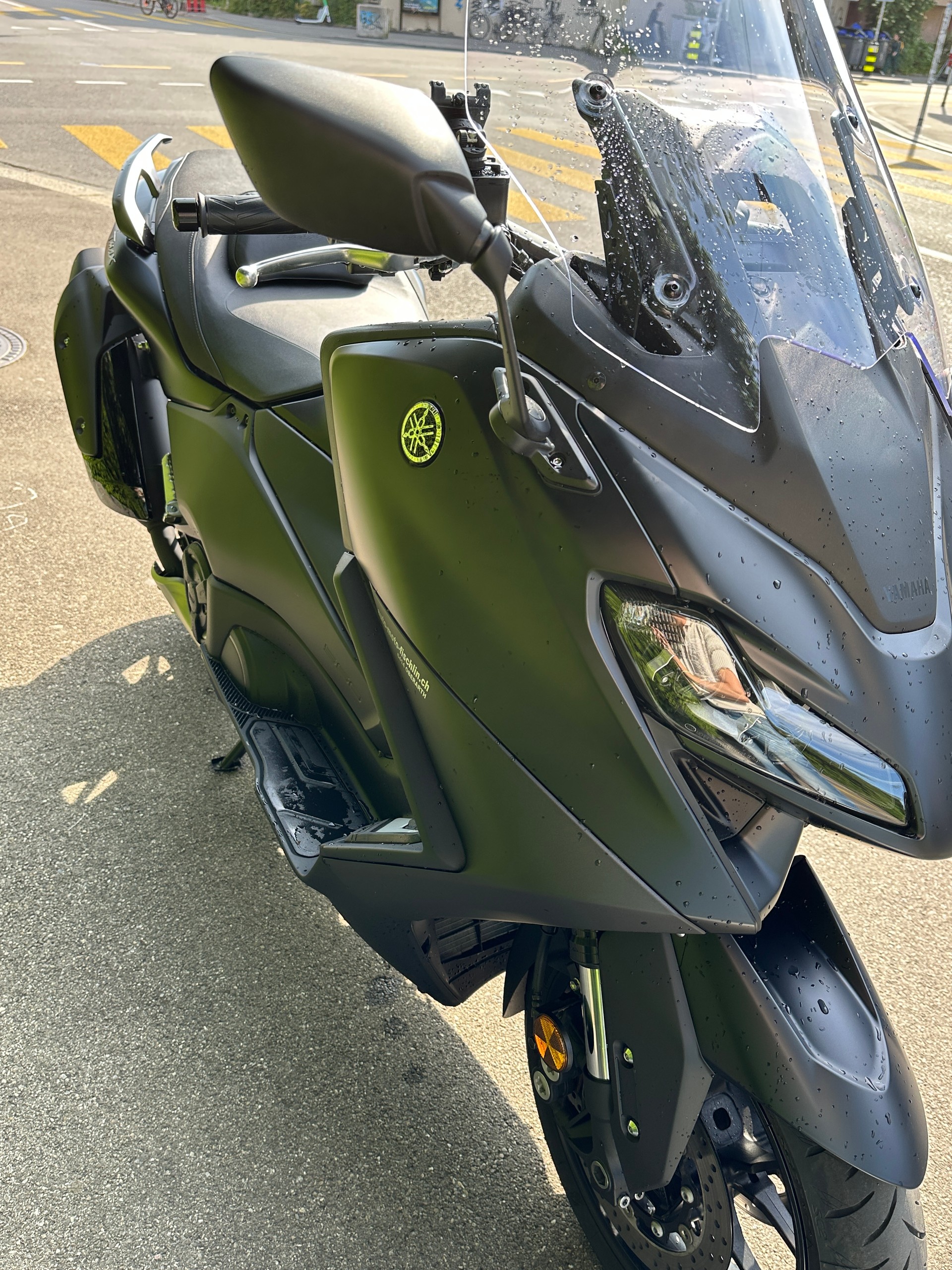 YAMAHA T-MAX-image-1