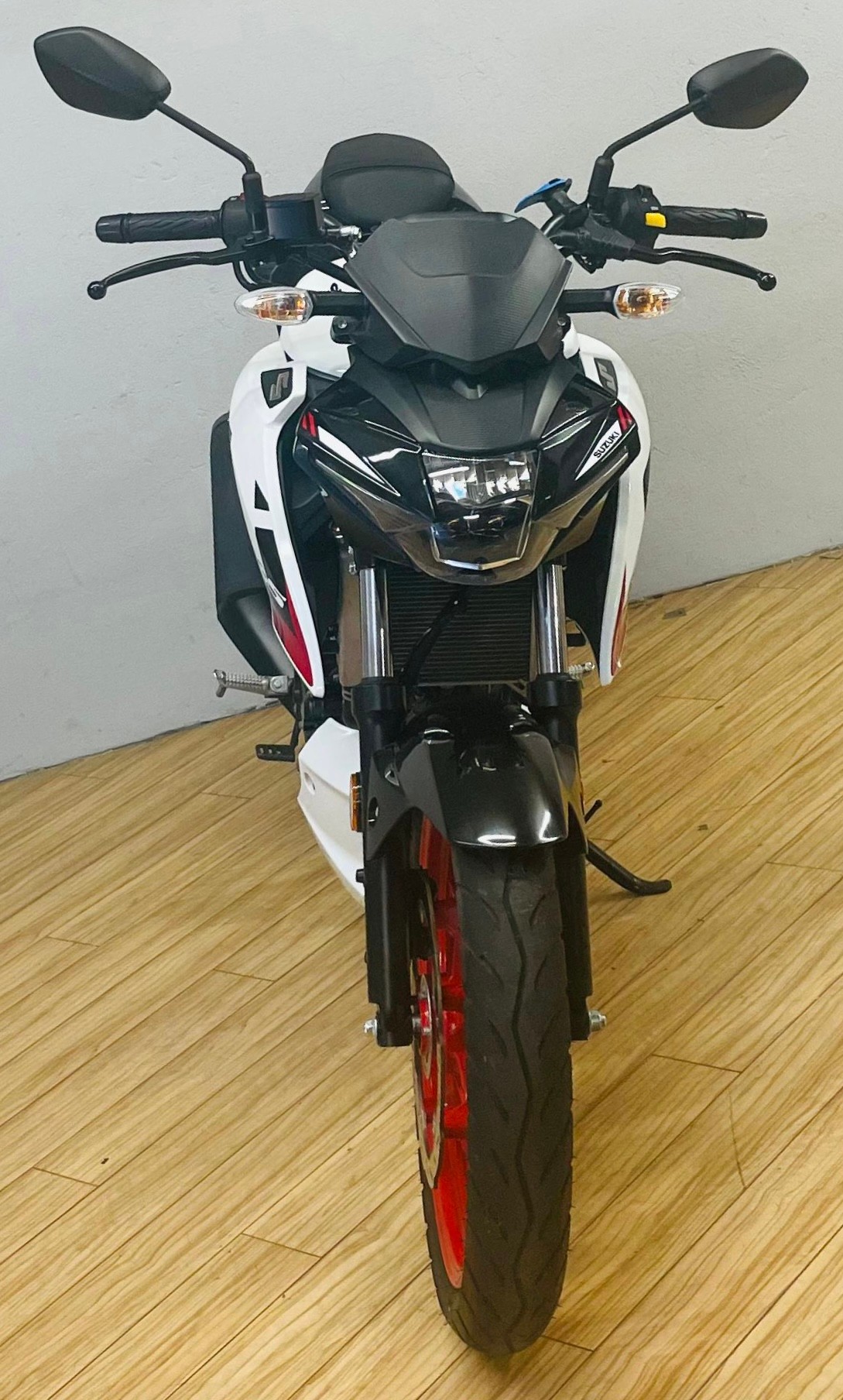 SUZUKI GSX-S 125-image-7
