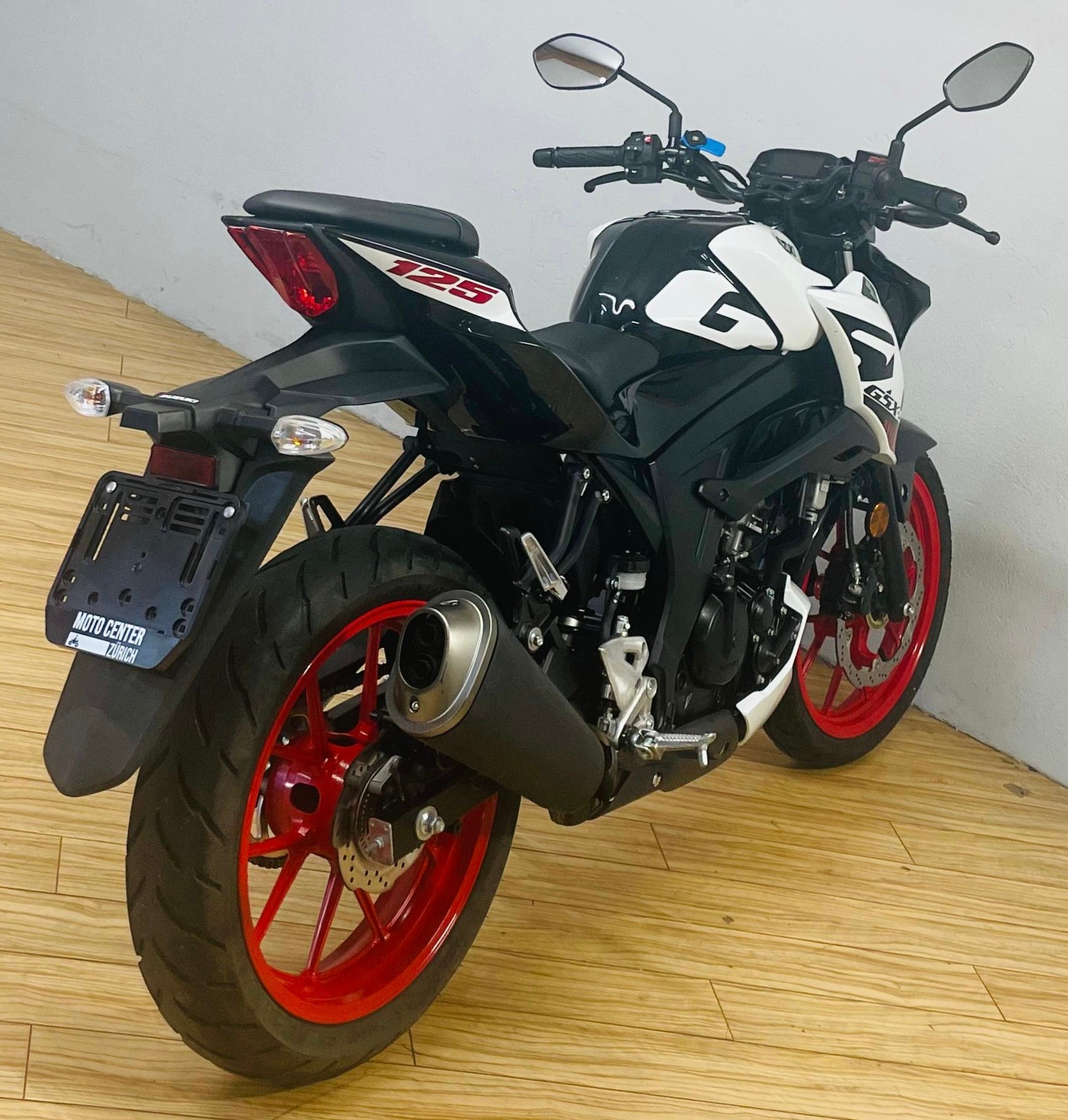 SUZUKI GSX-S 125-image-2