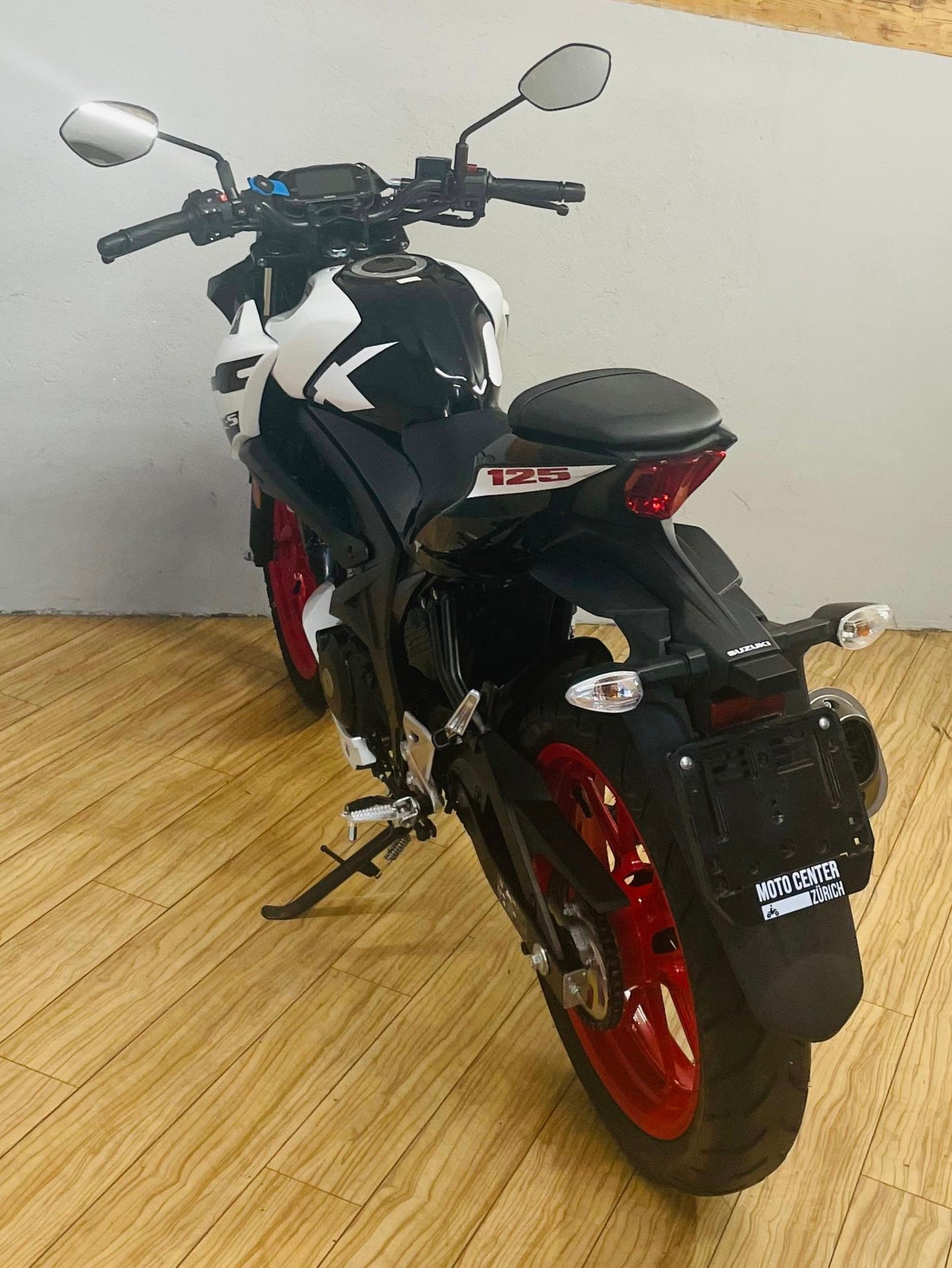 SUZUKI GSX-S 125-image-4