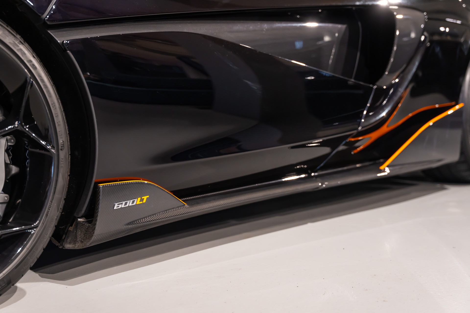 McLAREN 600LT-image-11