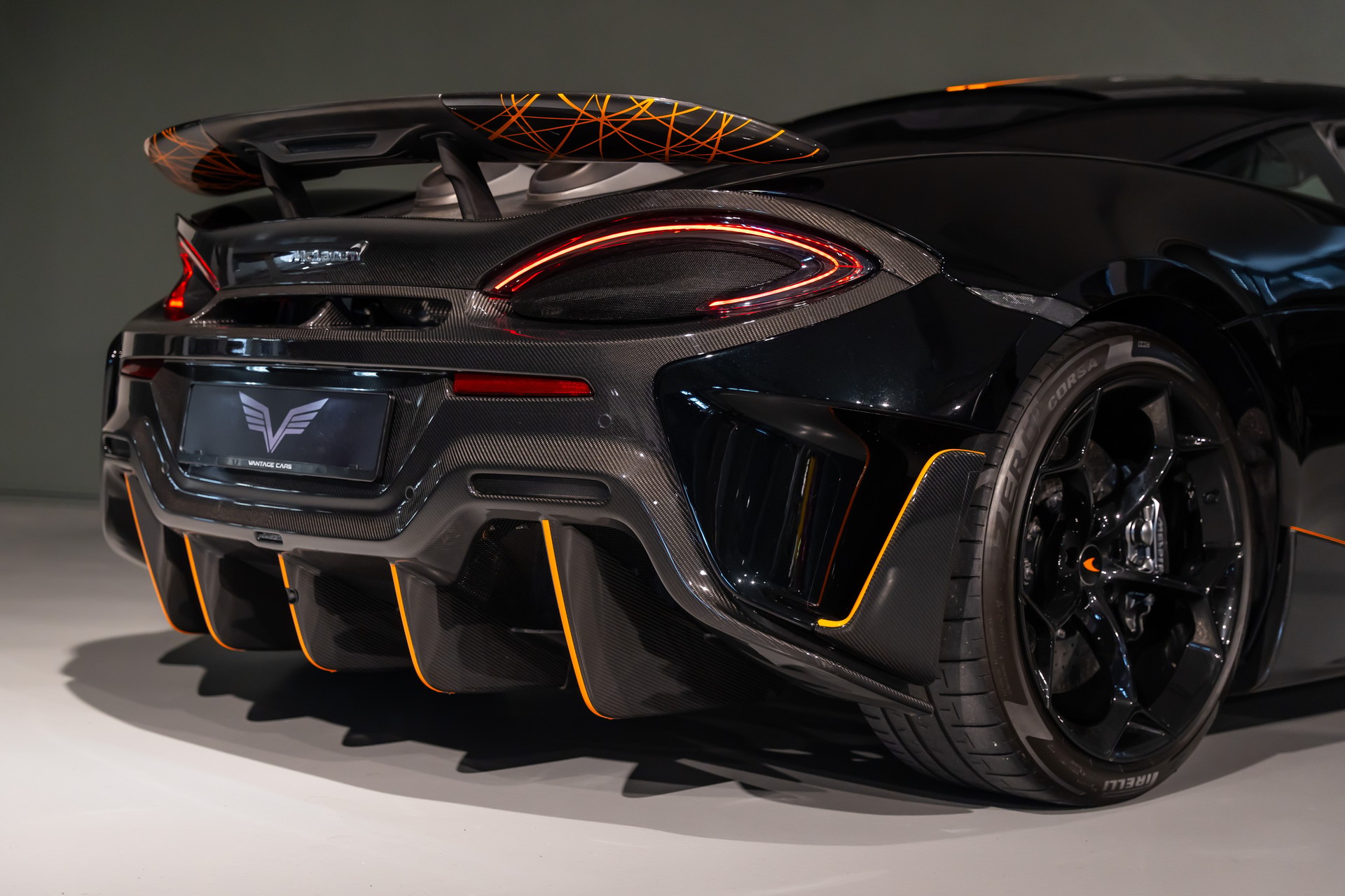 McLAREN 600LT-image-14