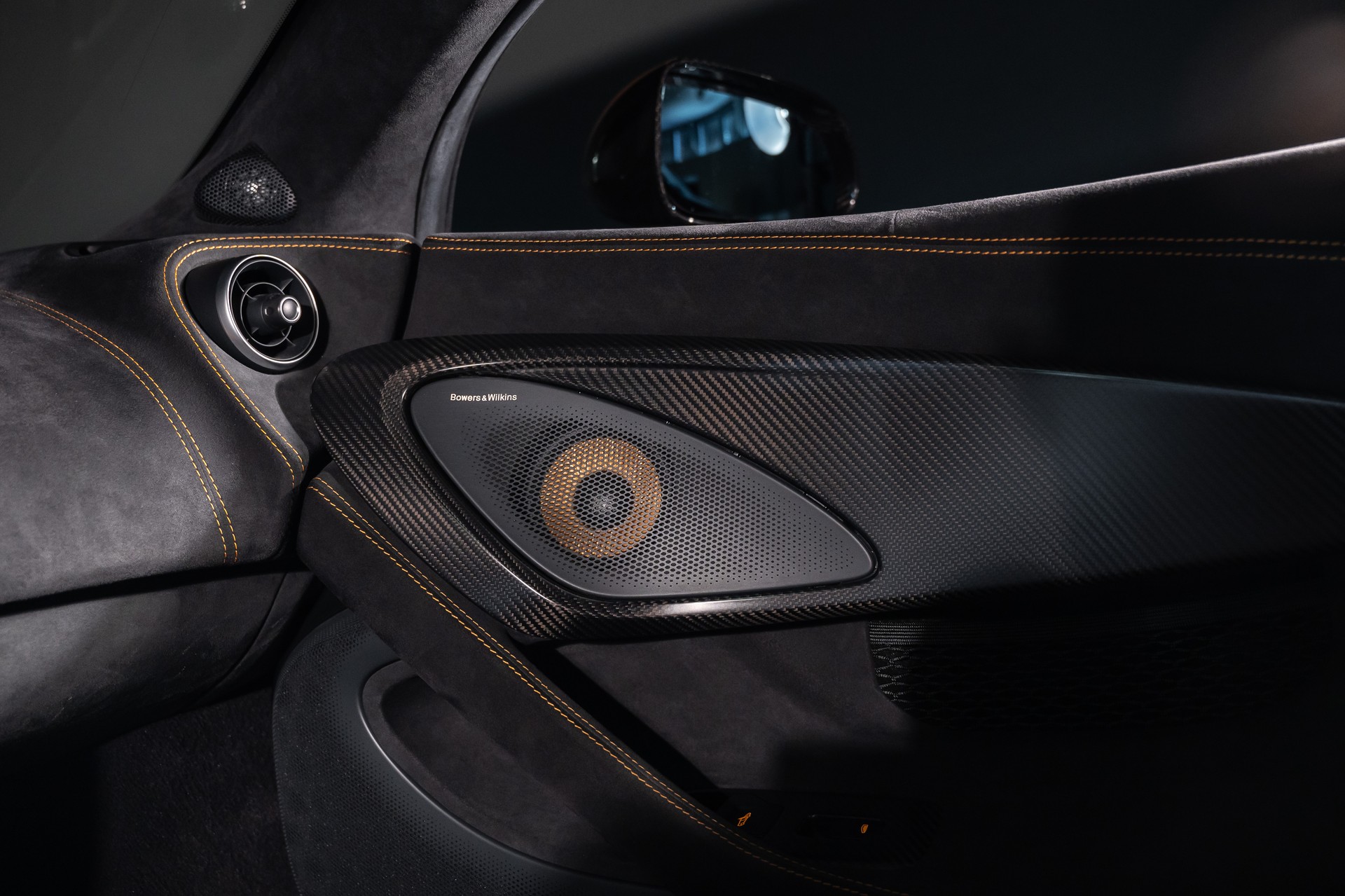 McLAREN 600LT-image-25