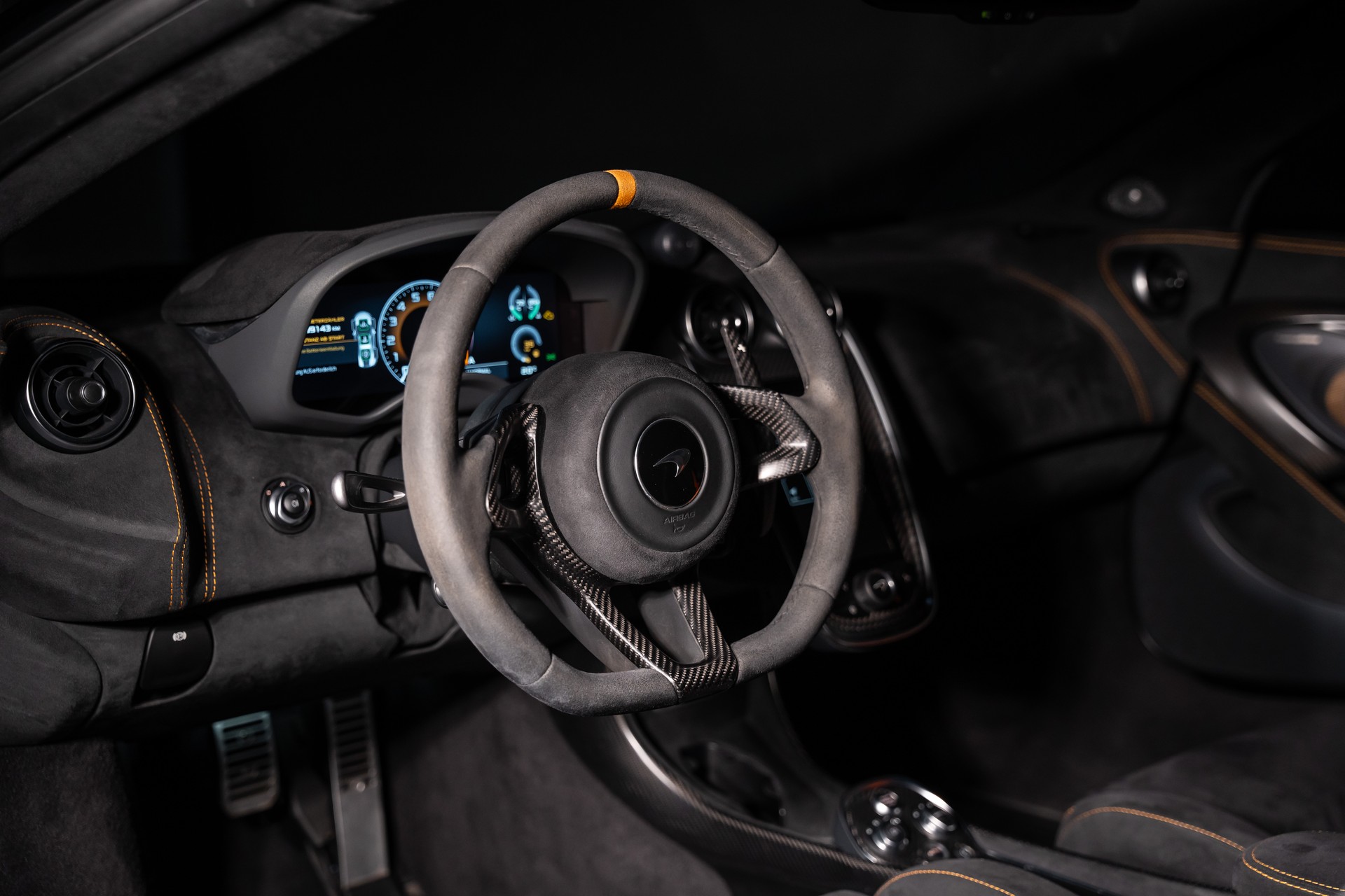 McLAREN 600LT-image-20