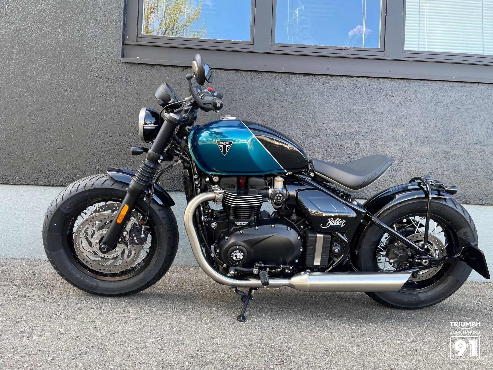 TRIUMPH Triumph Bonneville Bobber 1200-image-10