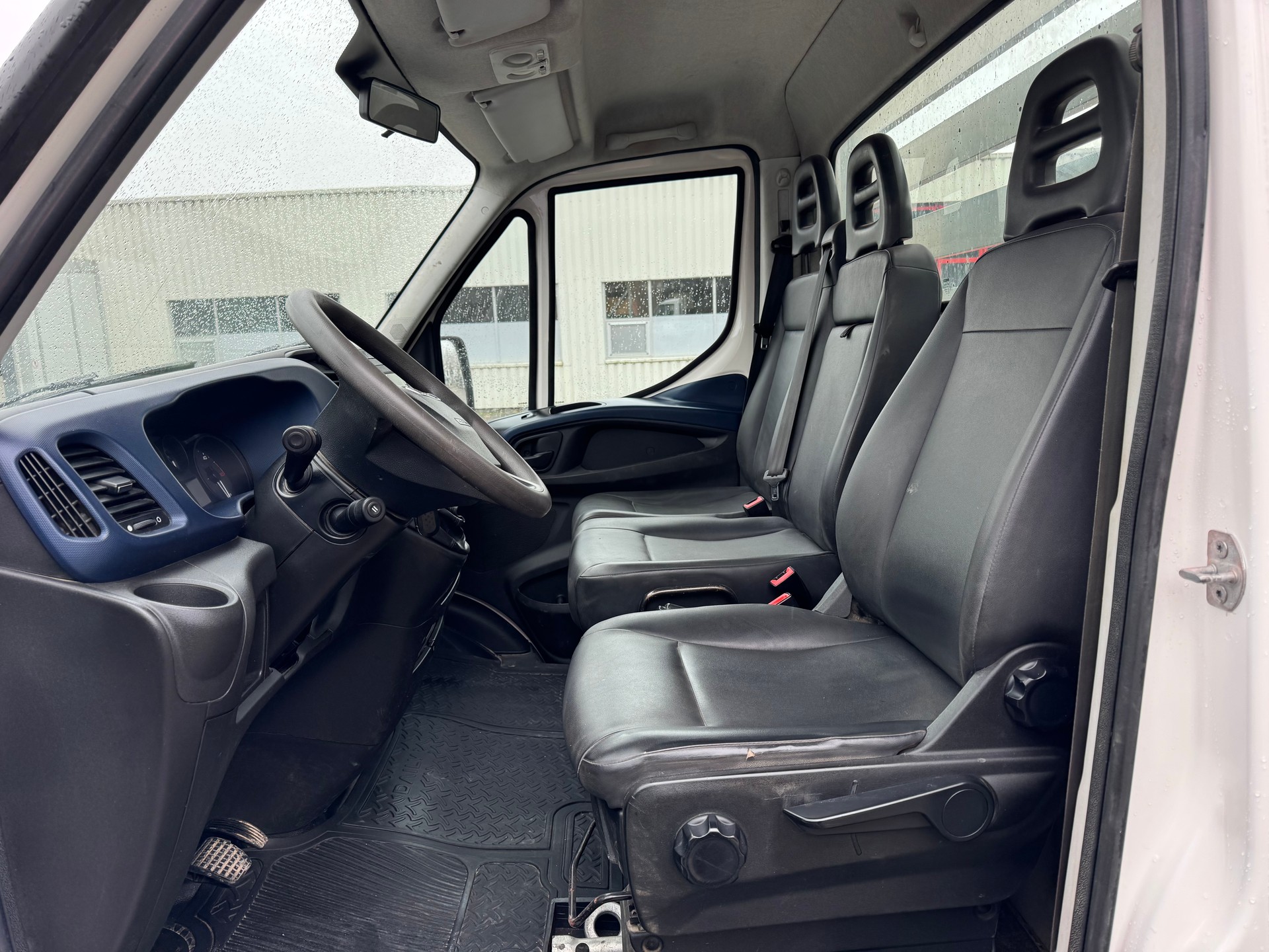 IVECO 35 C 14 A8-image-6