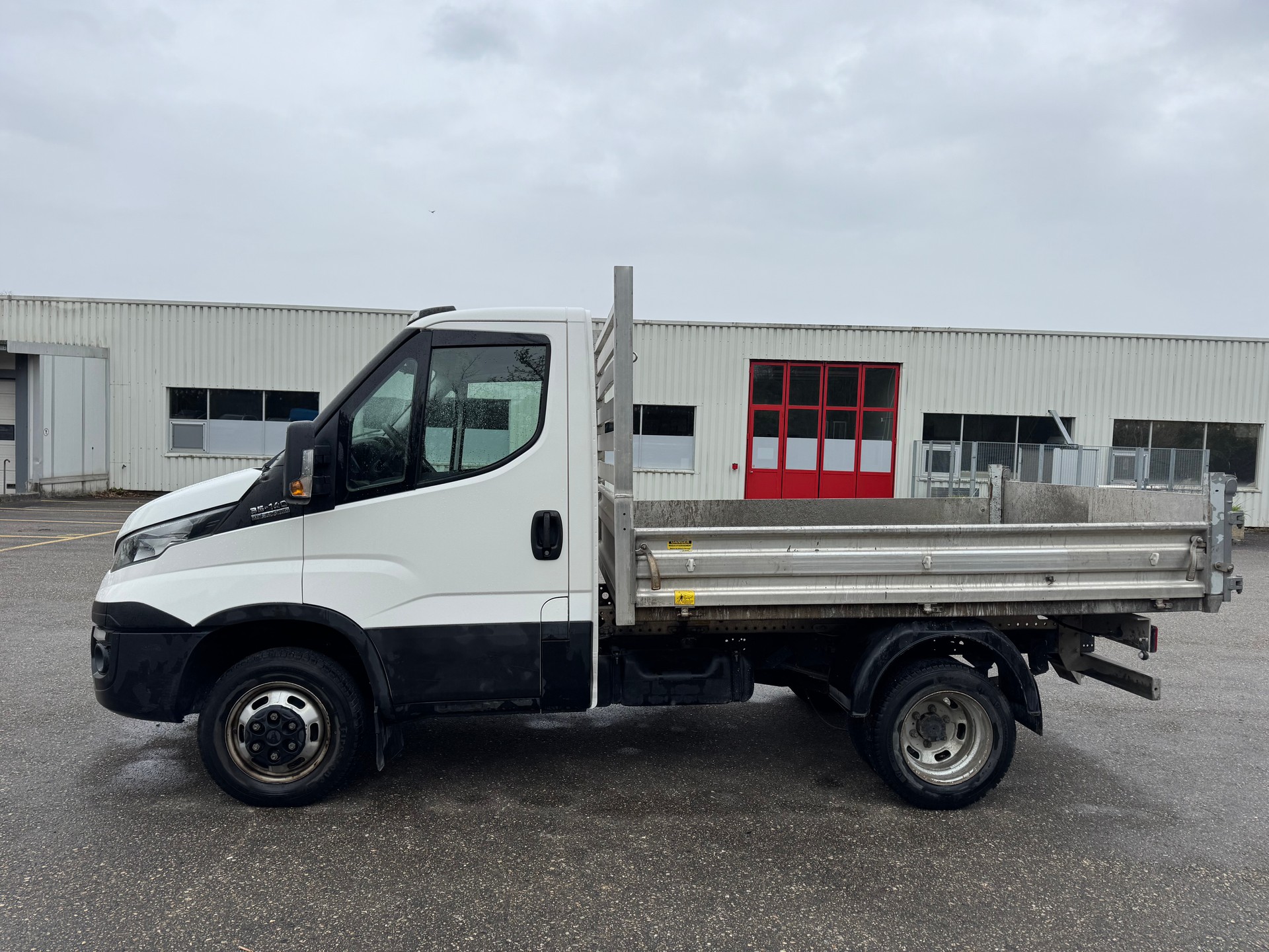 IVECO 35 C 14 A8-image-10