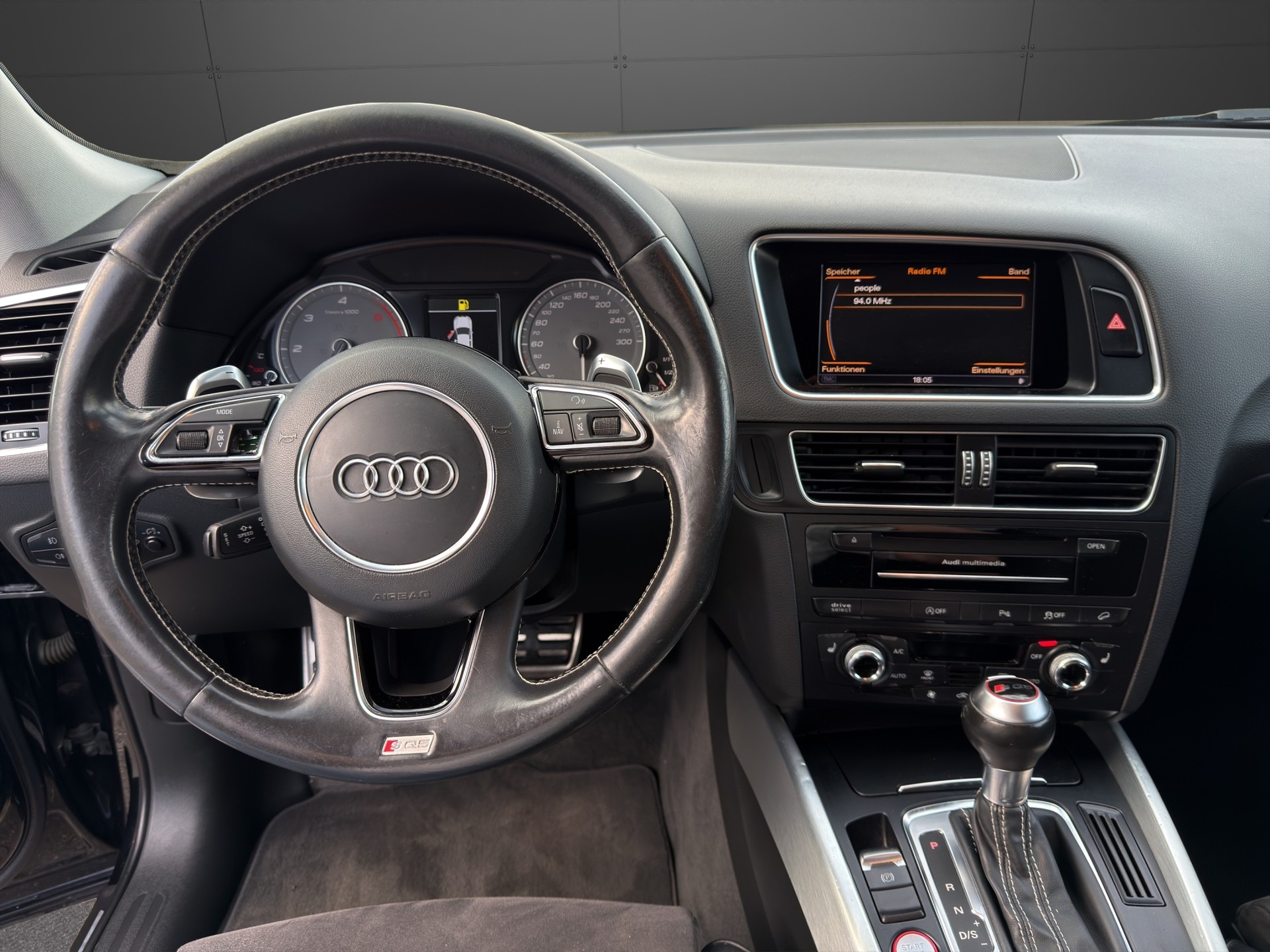 AUDI SQ5 3.0 TDI quattro tiptronic-image-11
