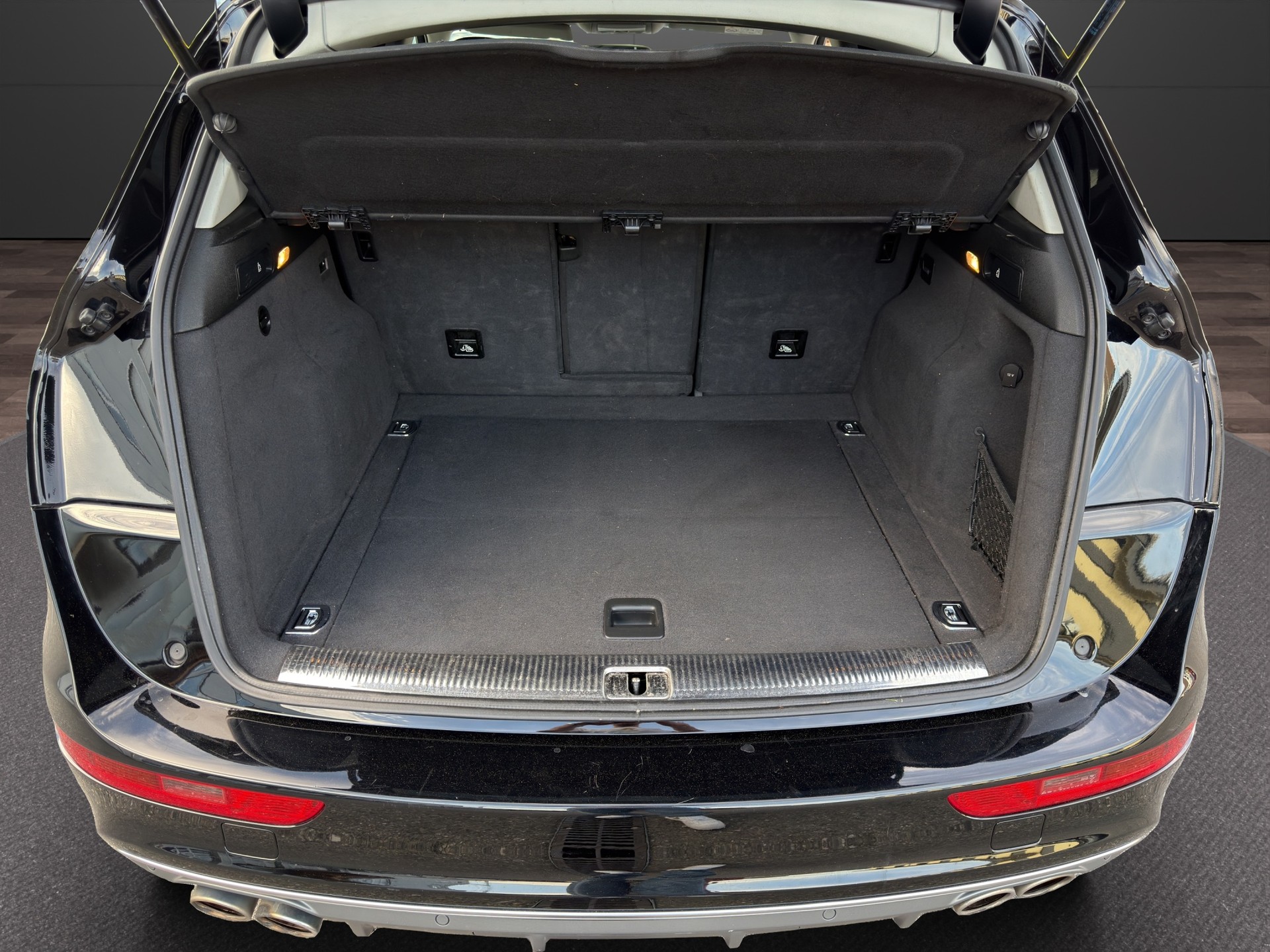 AUDI SQ5 3.0 TDI quattro tiptronic-image-24