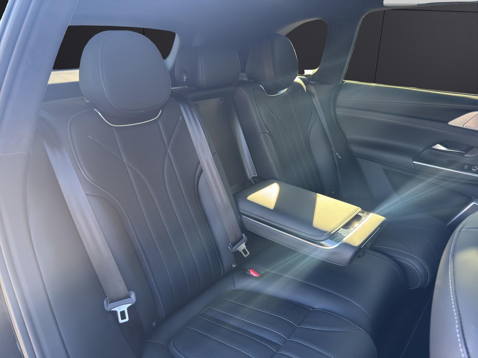 XPENG G9 Performance AWD-image-12