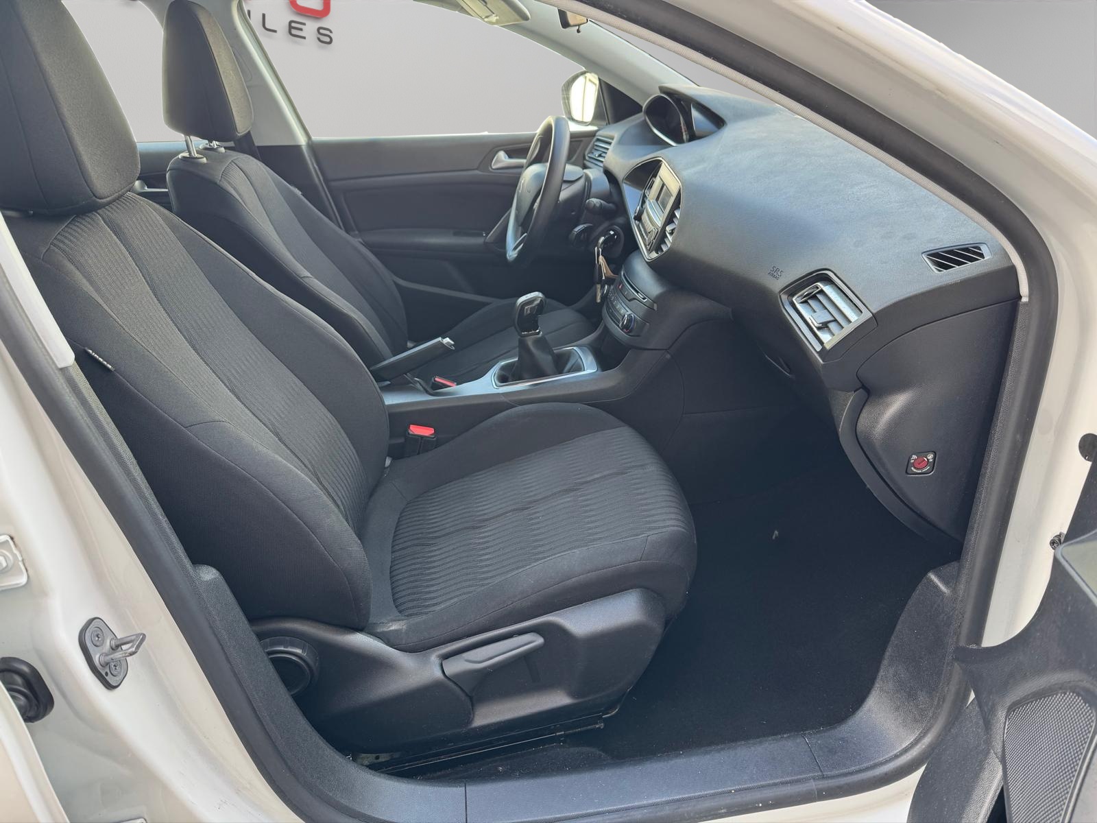PEUGEOT 308 1.2 VTi Access-image-11