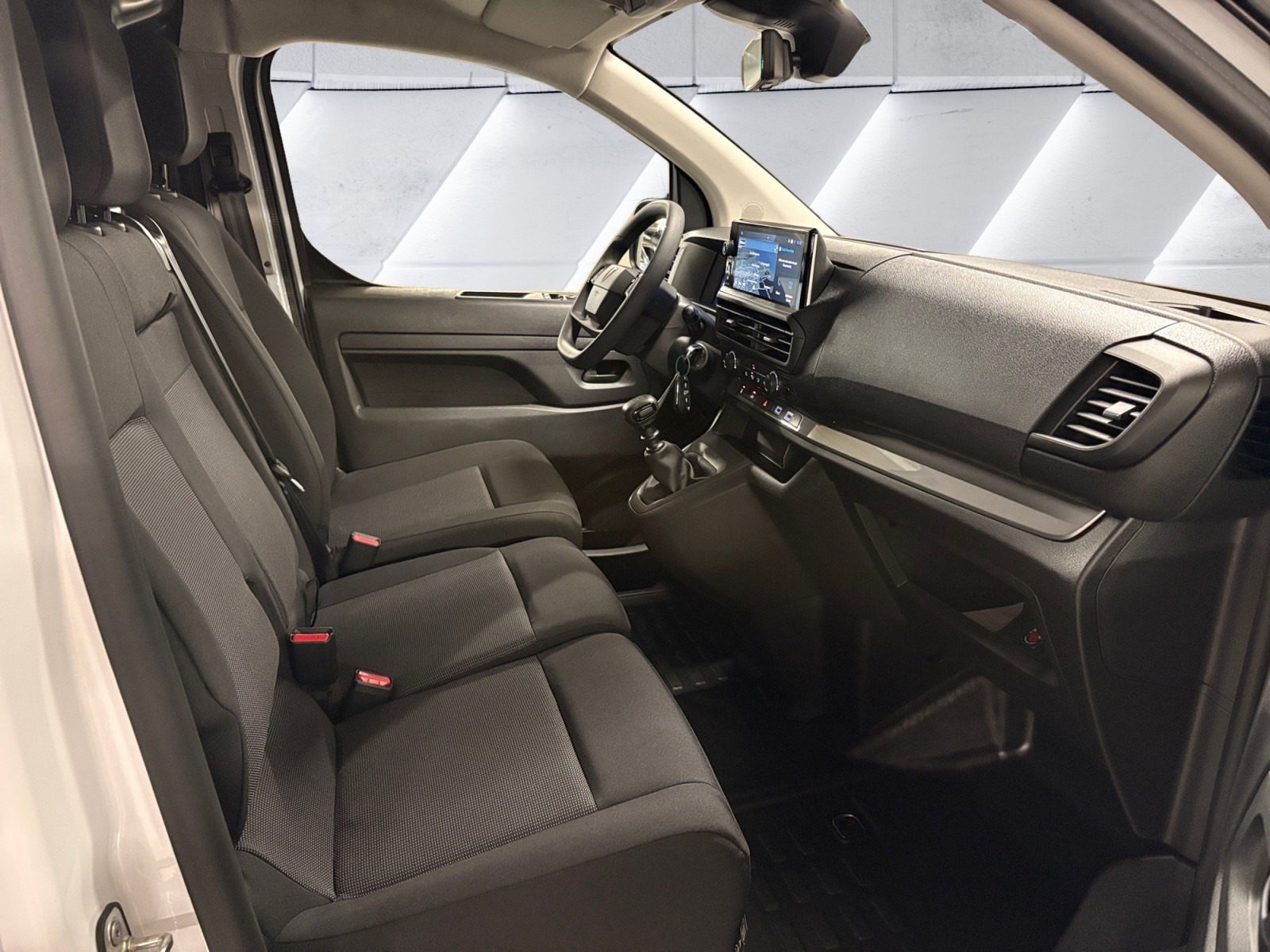 PEUGEOT Expert 1.5 BlueHDi 120 S&S PACK DYNAMIC SURROUND VISION/ VISIBILITY/ KIT BOIS COMPLET-image-12