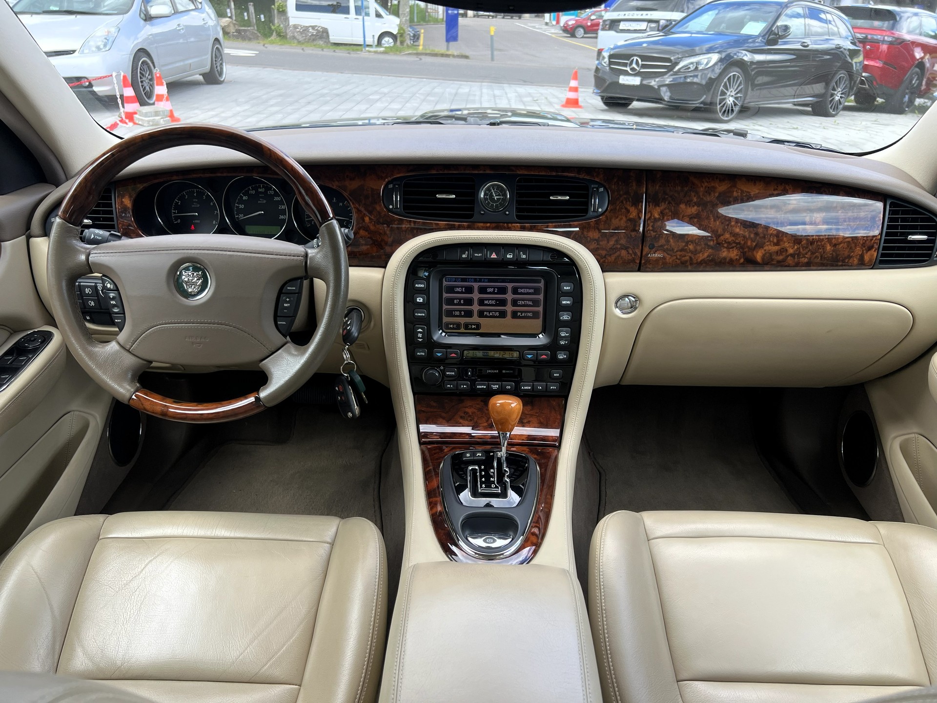JAGUAR XJ8 3.5 V8 Classic-image-22