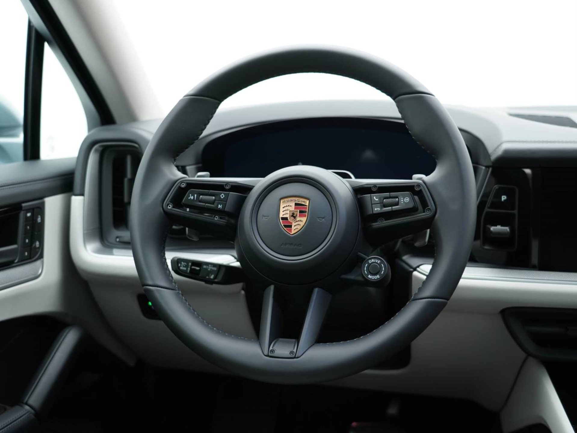 PORSCHE Cayenne S Coupé-image-15