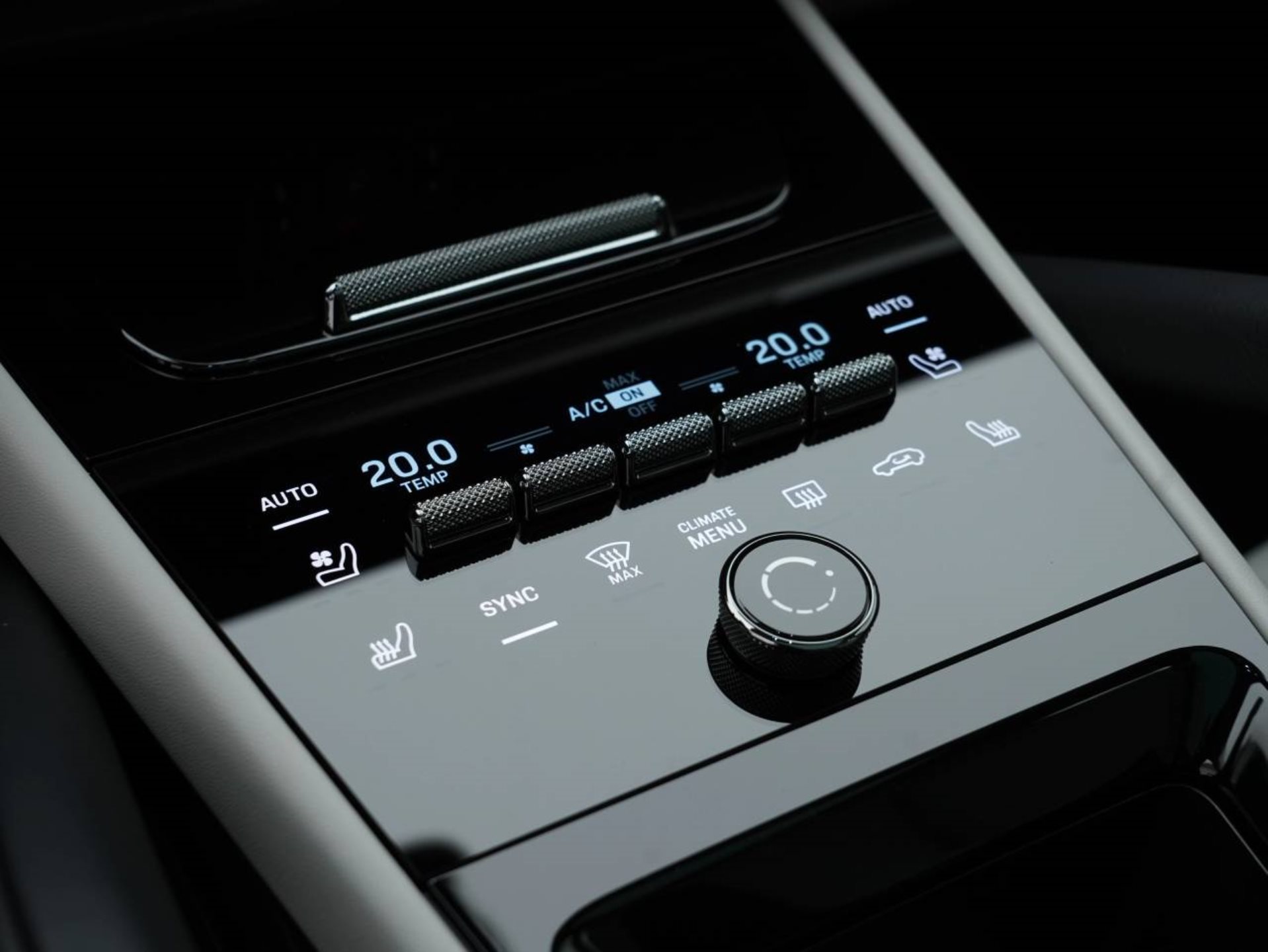 PORSCHE Cayenne S Coupé-image-19