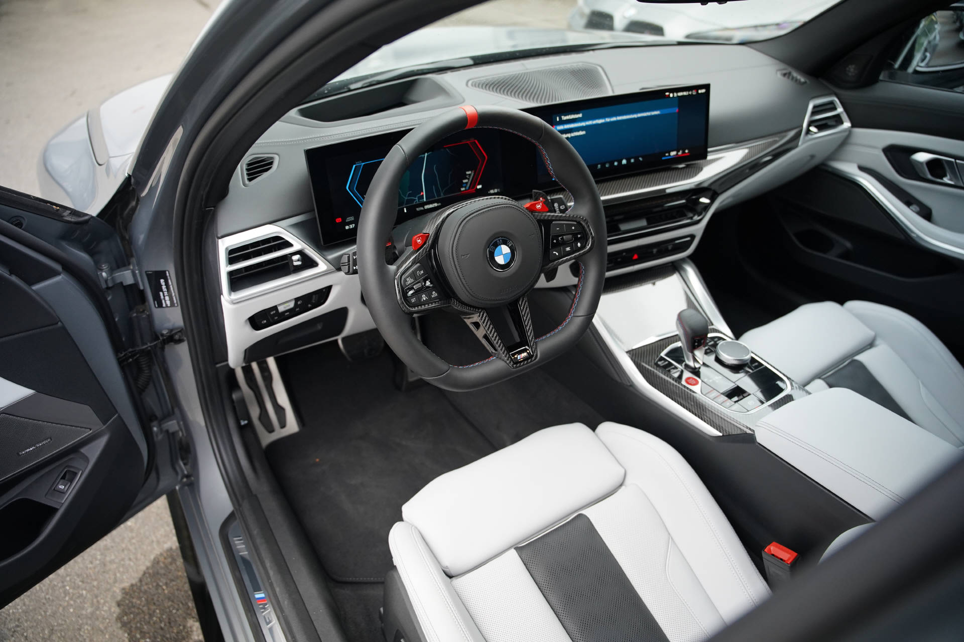 BMW M3 Touring xDrive Competition M LCI-image-6