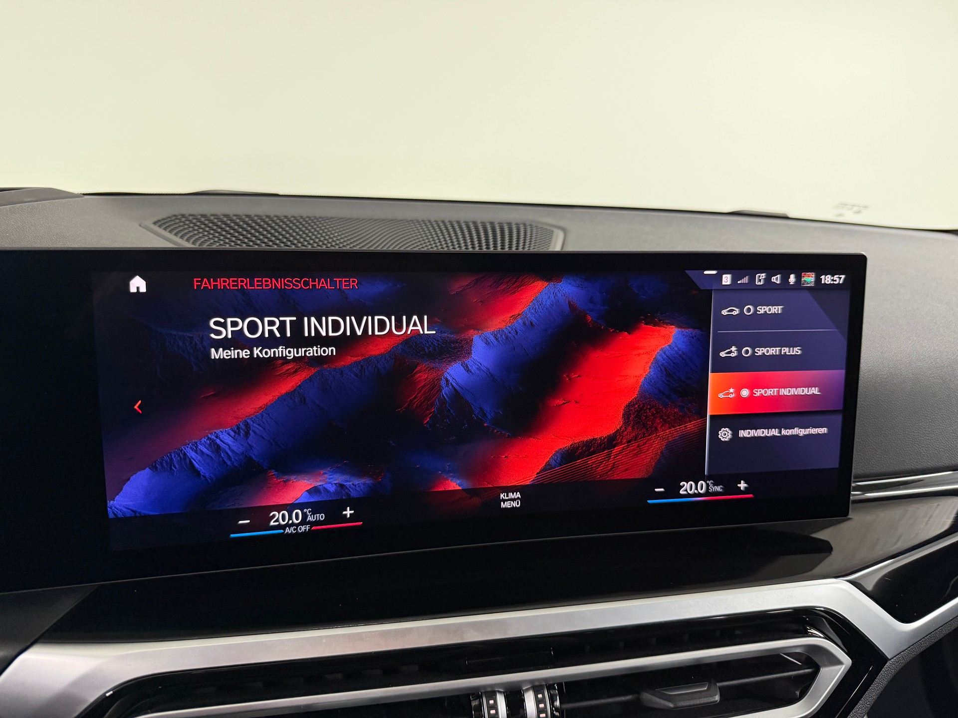 BMW M340i xDrive 374PS BLACK SAPPHIRE 48V Steptronic / 360° Kamera / Komfortzugang / H&K Soundsystem / Leder /-image-13