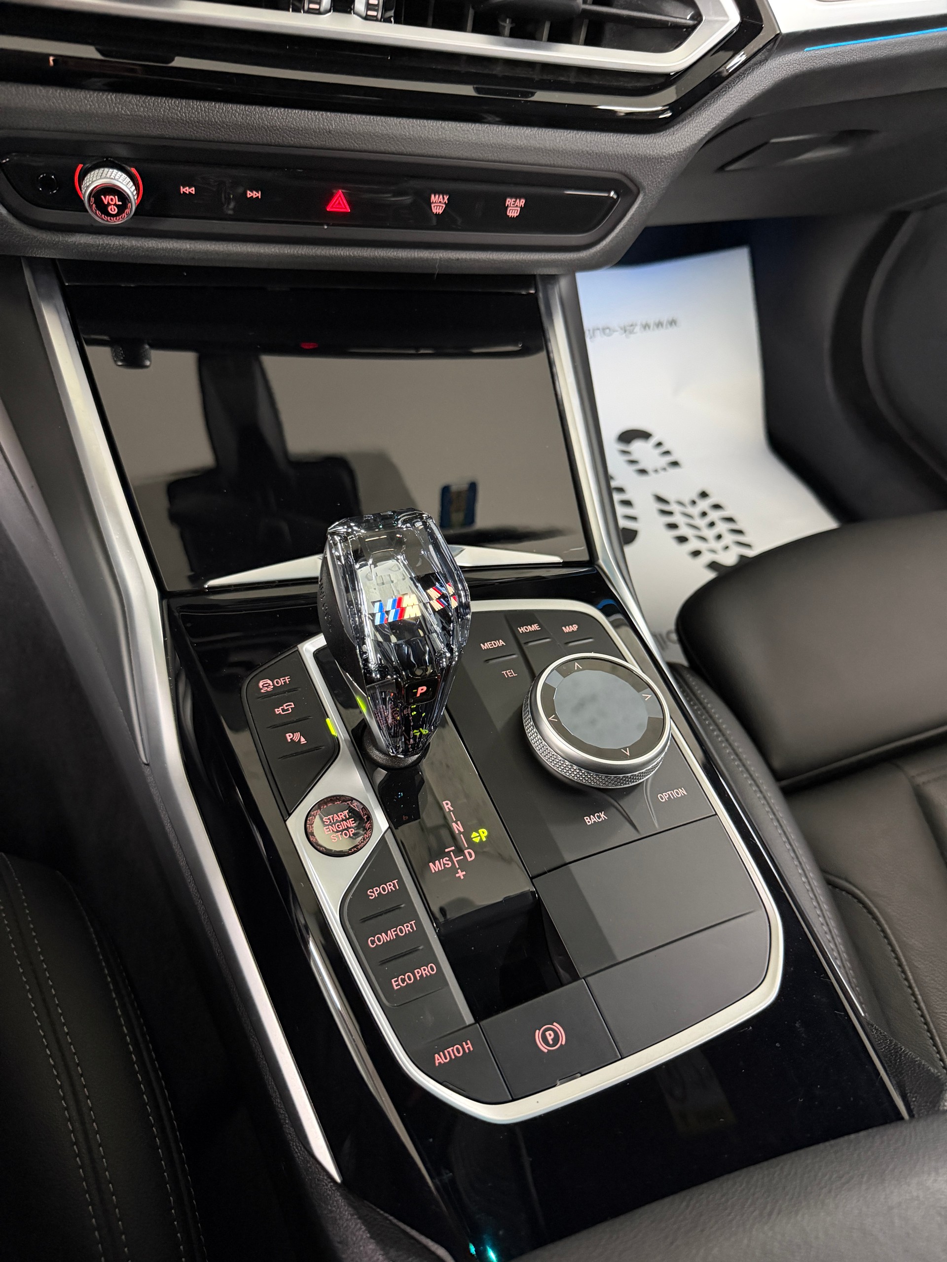BMW M340i xDrive 374PS BLACK SAPPHIRE 48V Steptronic / 360° Kamera / Komfortzugang / H&K Soundsystem / Leder /-image-14