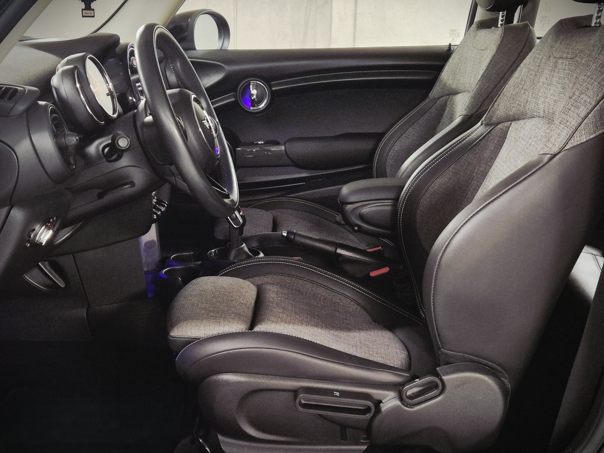 MINI Cooper Steptronic DKG-image-9