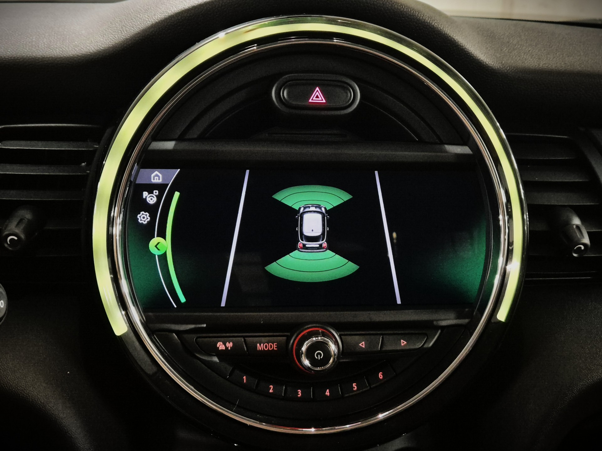 MINI Cooper Steptronic DKG-image-16