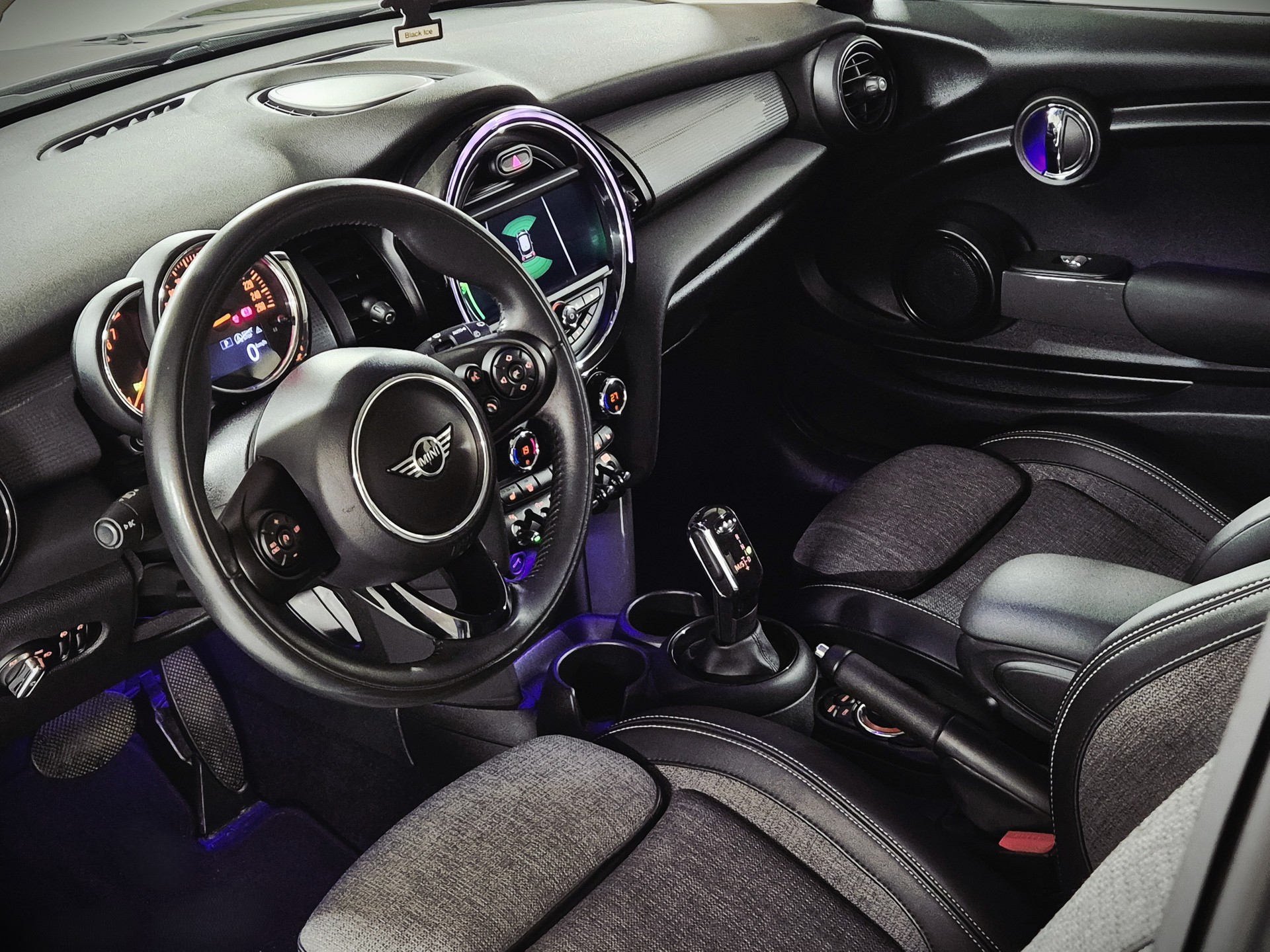 MINI Cooper Steptronic DKG-image-10
