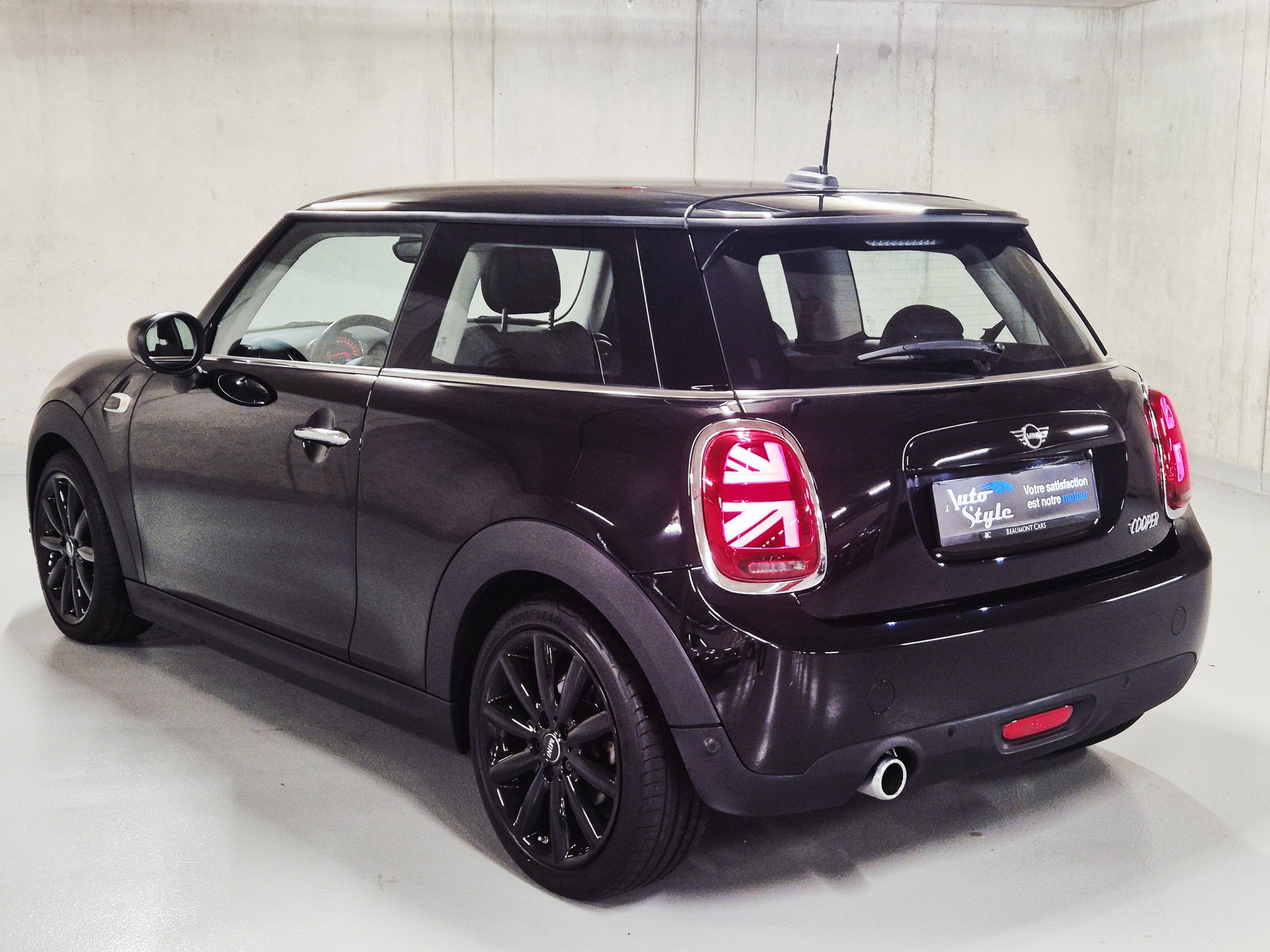 MINI Cooper Steptronic DKG-image-8