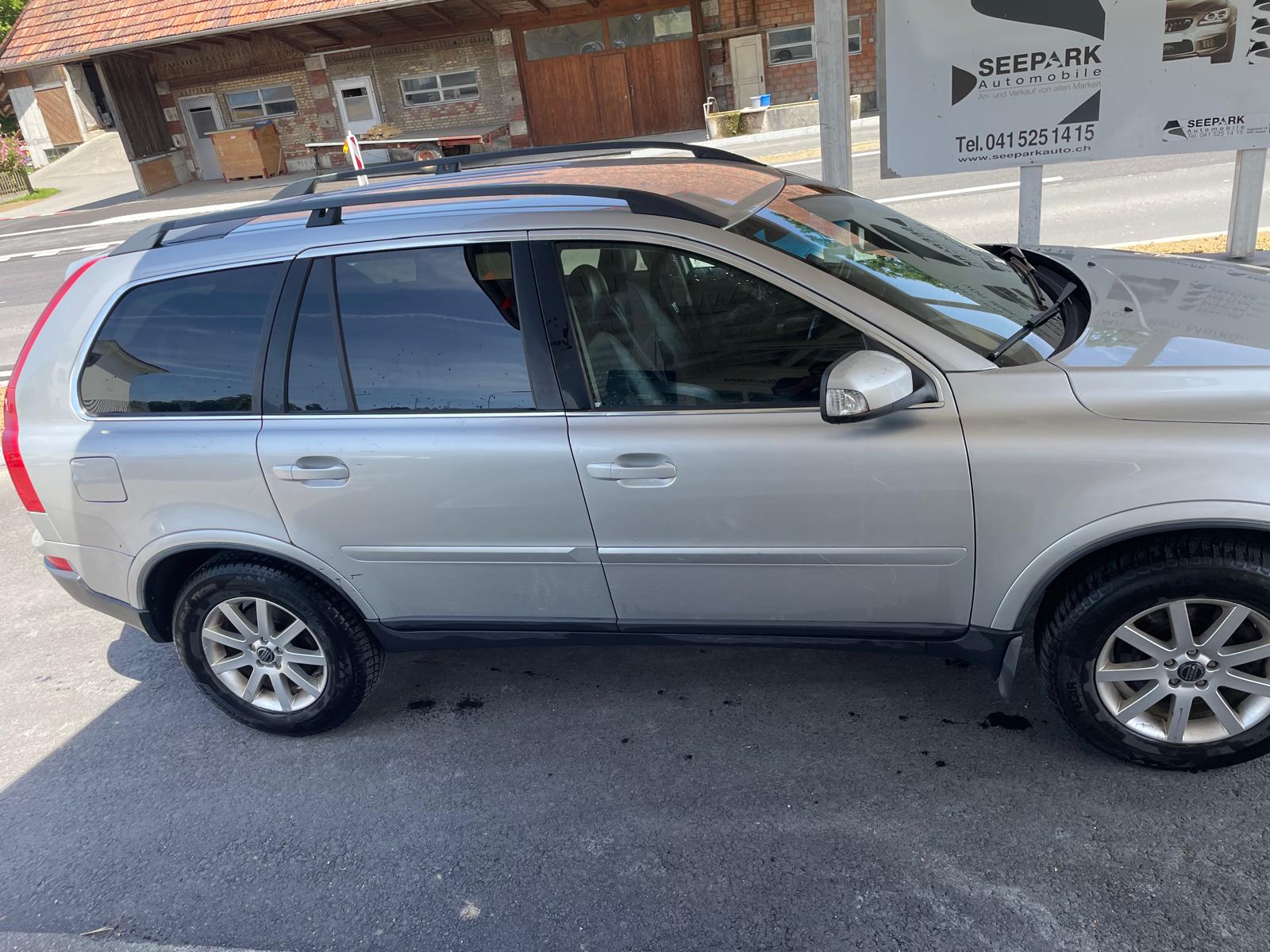 VOLVO XC90 D5 AWD Kinetic-image-15