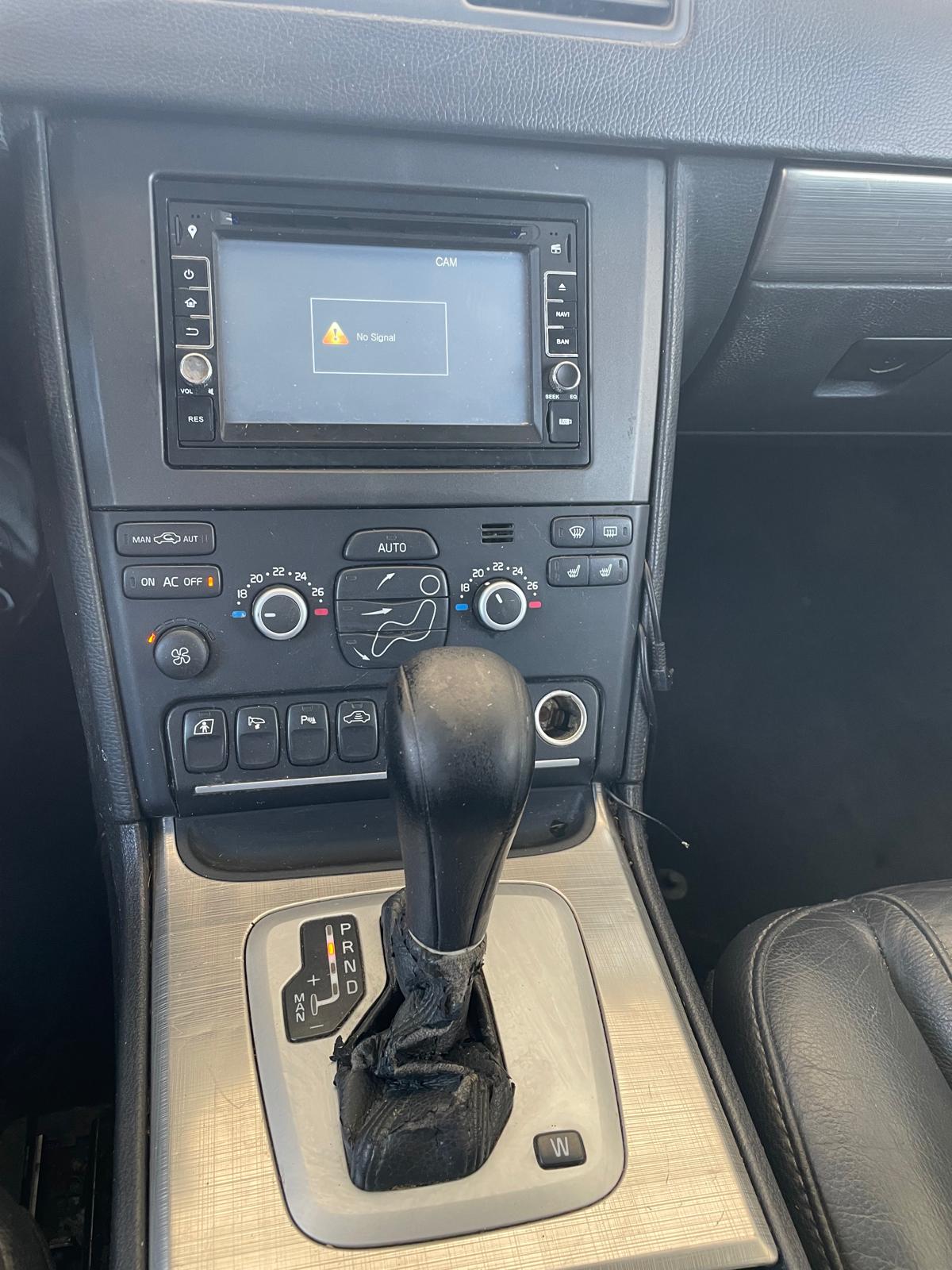 VOLVO XC90 D5 AWD Kinetic-image-5