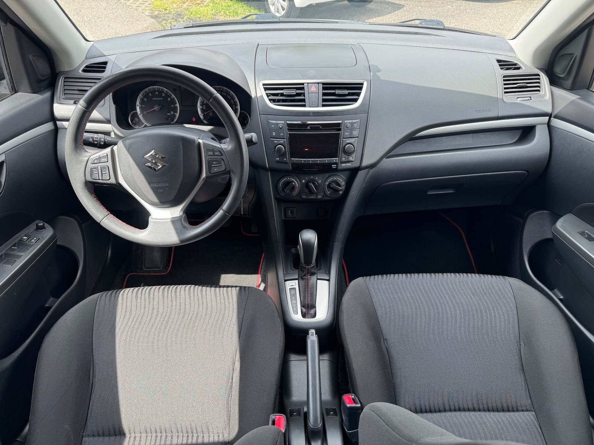 SUZUKI Swift 1.2i 16V GL Sergio Cellano Automatic-image-11