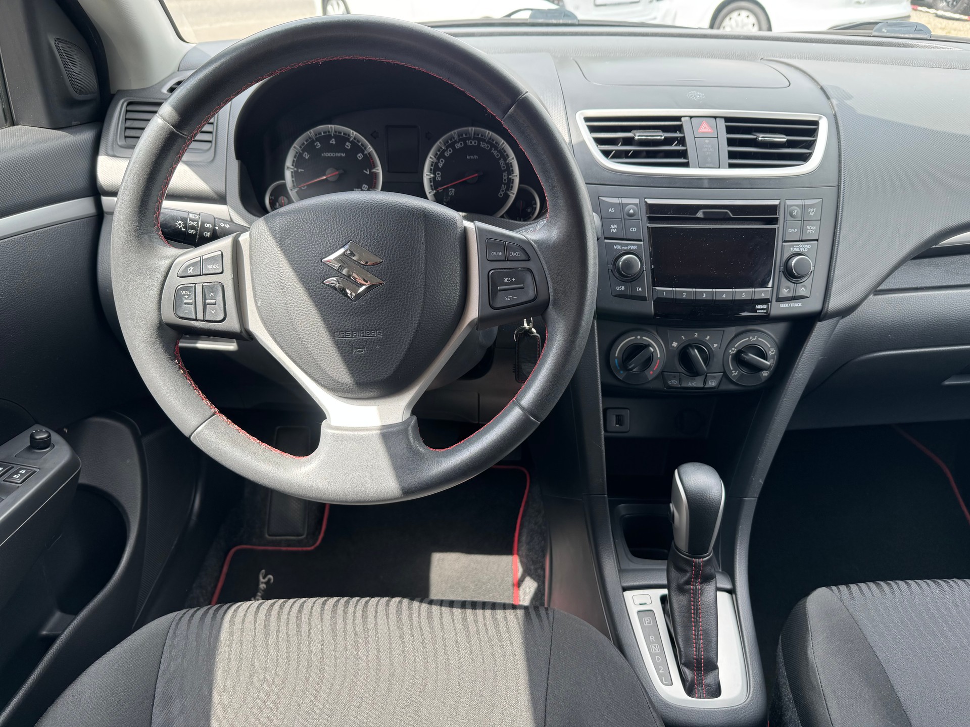 SUZUKI Swift 1.2i 16V GL Sergio Cellano Automatic-image-10