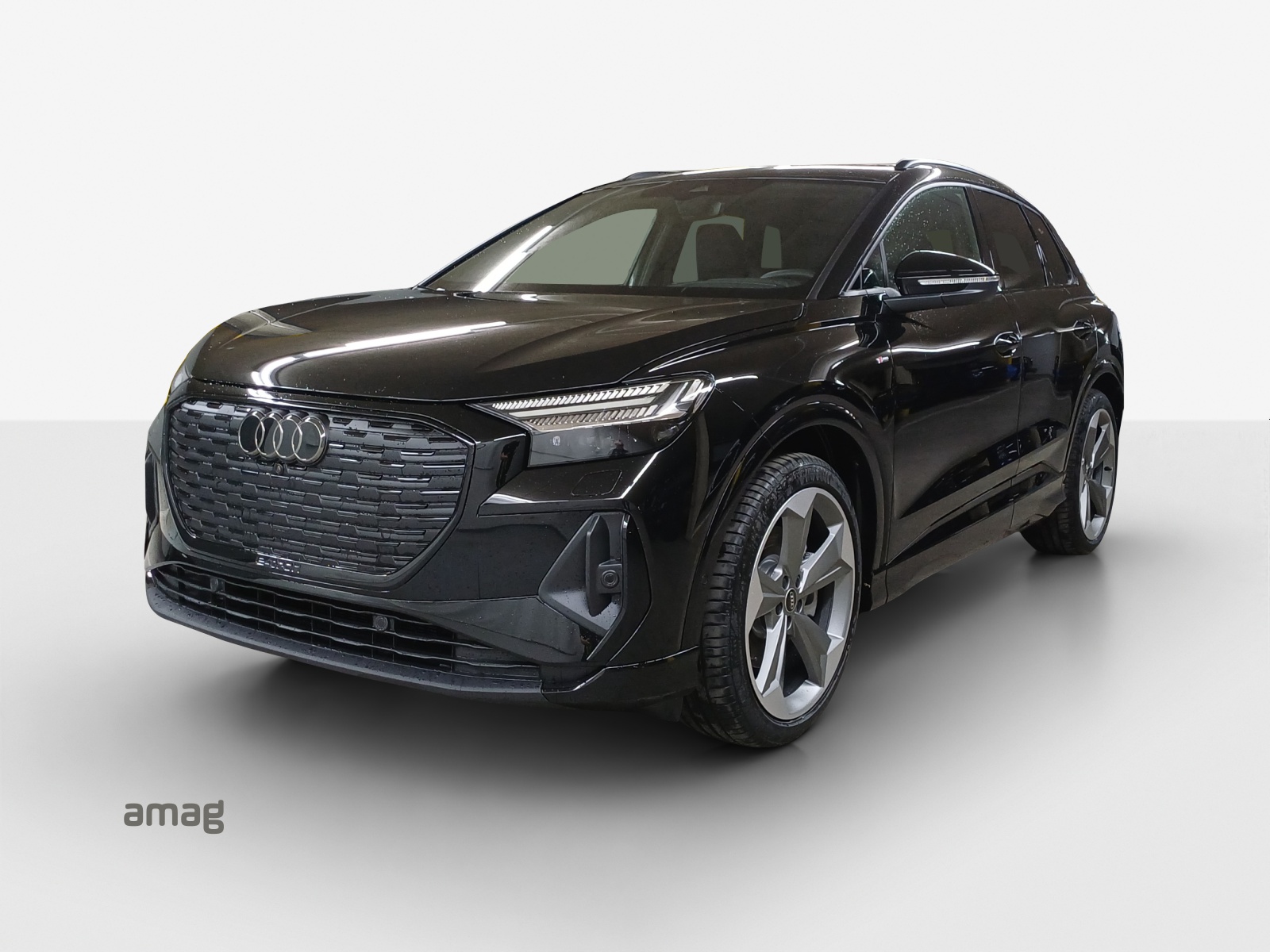 AUDI Q4 e-tron 45 quattro